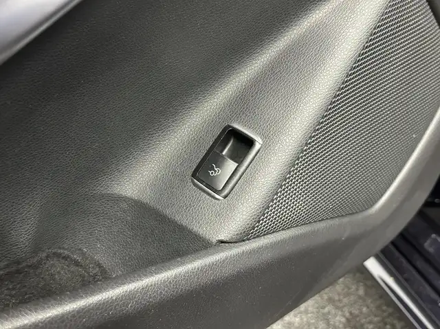 Mercedes-Benz Cla view 19