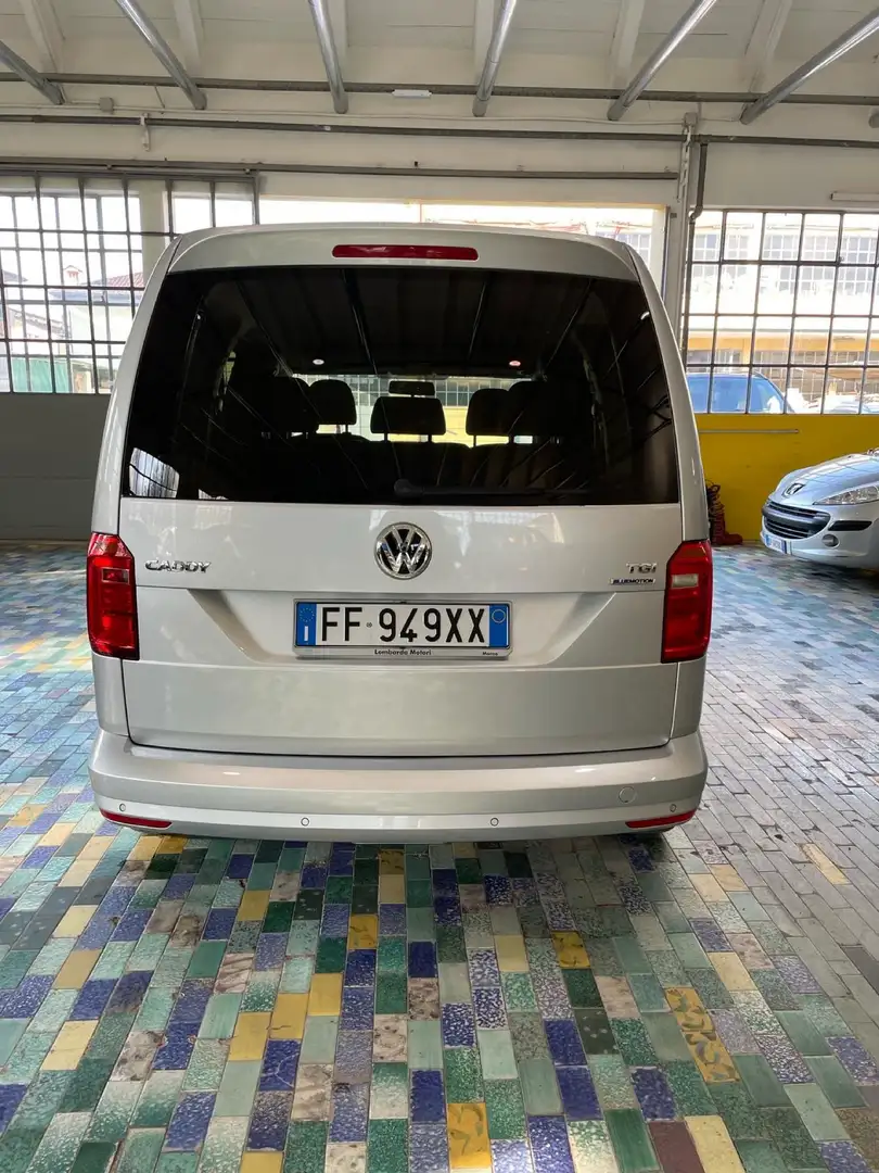 Volkswagen Caddy 1.4 tgi metano 5 posti TAGLIANDI CERTICATI Grigio - 2