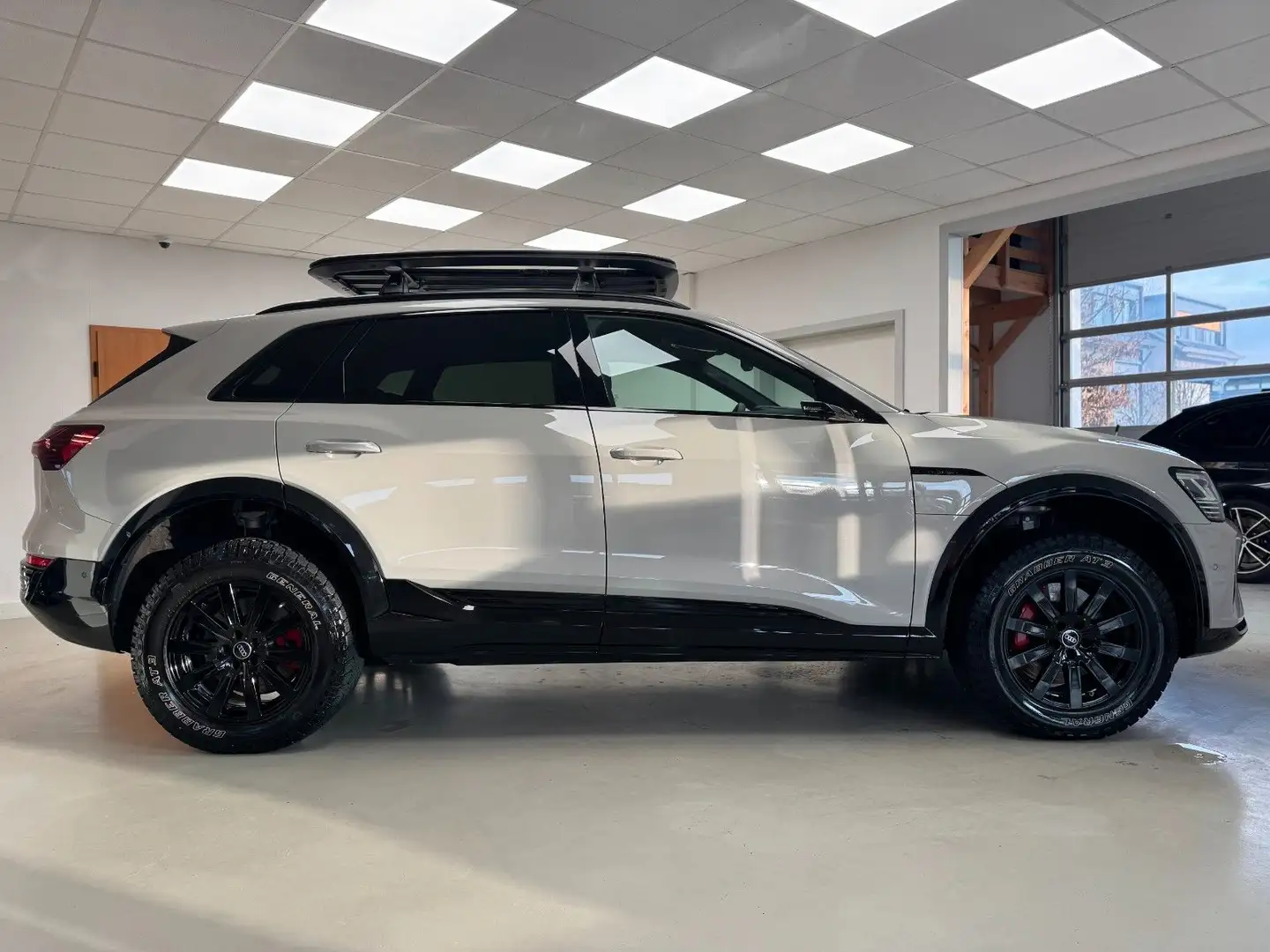 Audi Q8 e-tron 55 quattro edition Dakar°NP 126842€° Beige - 2