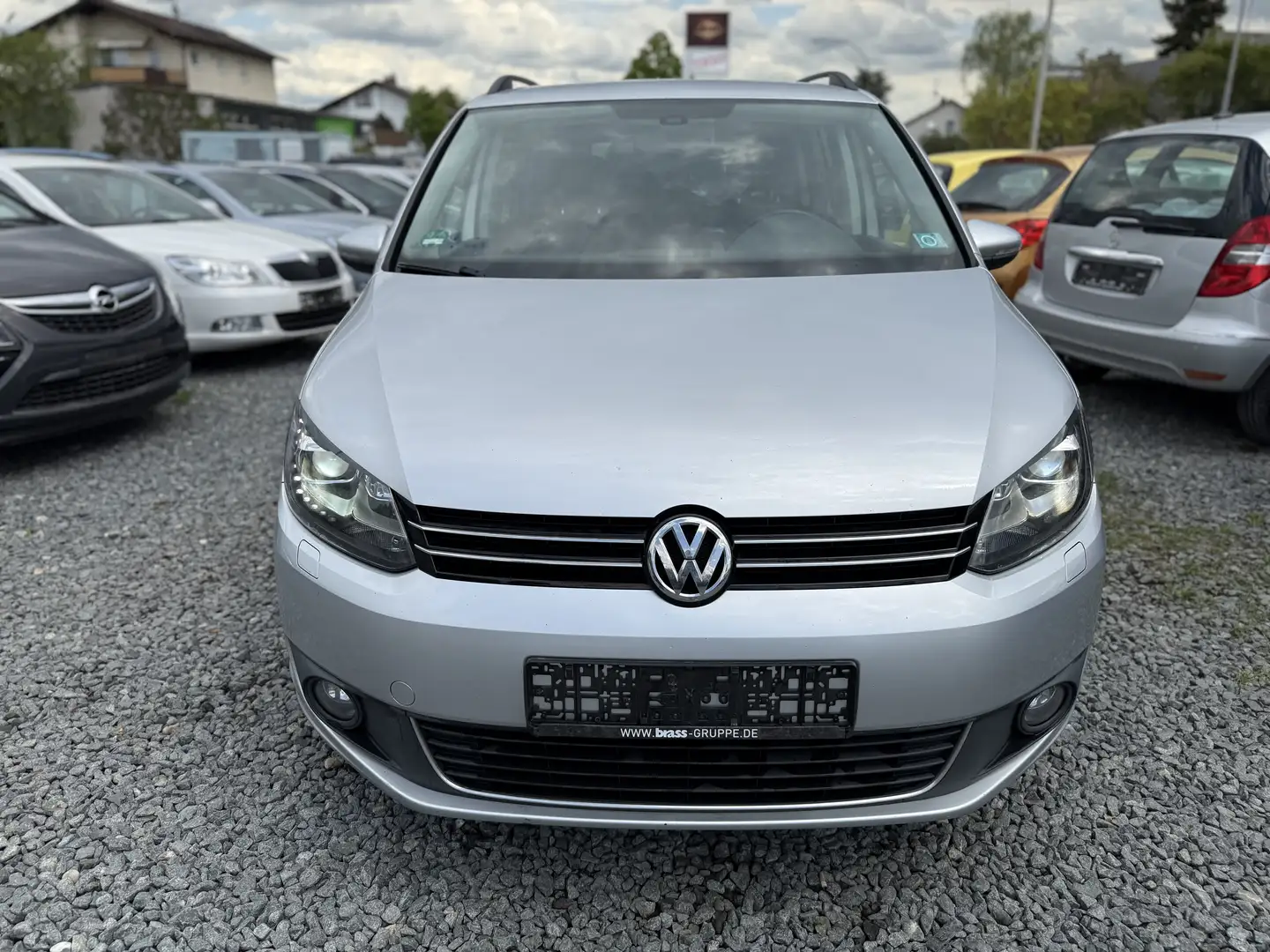 Volkswagen Touran Comfortline Gris - 2