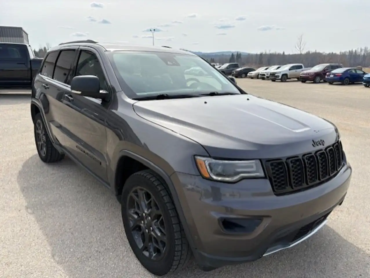 Jeep Grand Cherokee снимка Jeep Grand Cherokee