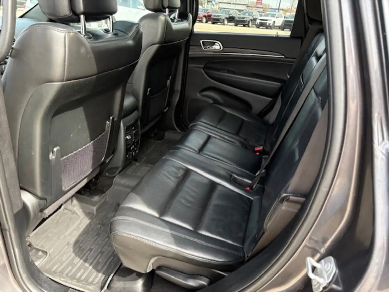 Jeep Grand Cherokee снимка Jeep Grand Cherokee