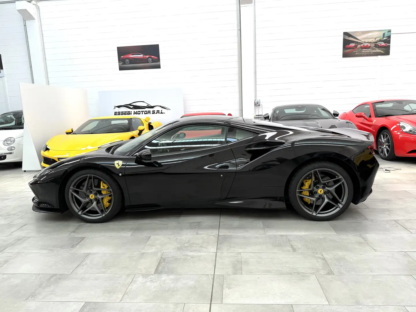 Ferrari F8 Tributo COUPÈ 3.9 NERO DAYTONA KM 8800 CERTIFICATI - 2