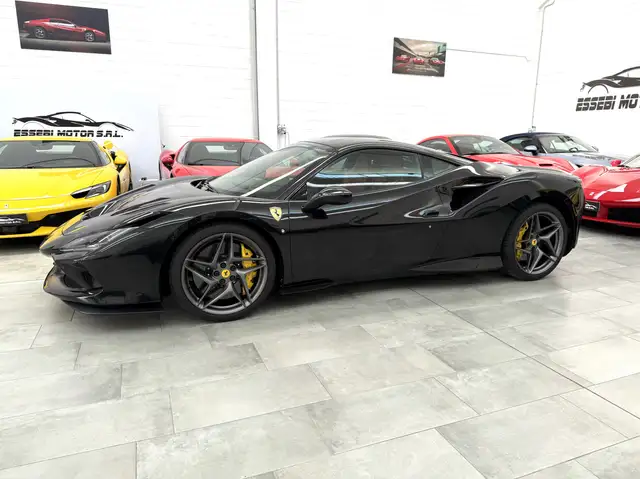 Ferrari F8 Tributo COUPÈ 3.9 NERO DAYTONA  KM 8800  CERTIFICATI