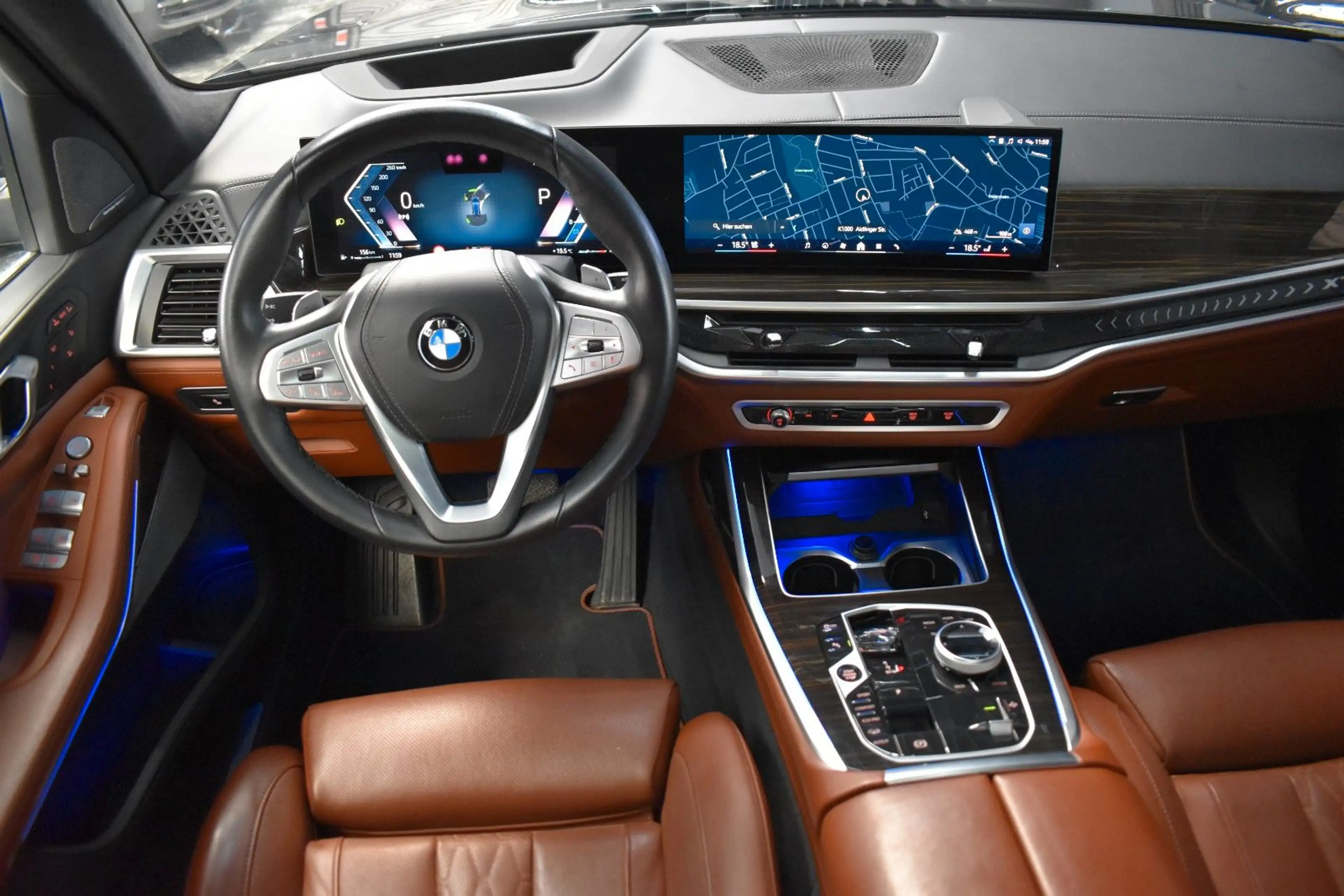 BMW X7 xDrive 40 d*Iconic Glow*7-SITZER*PANO*H&K*AHK — photo 2