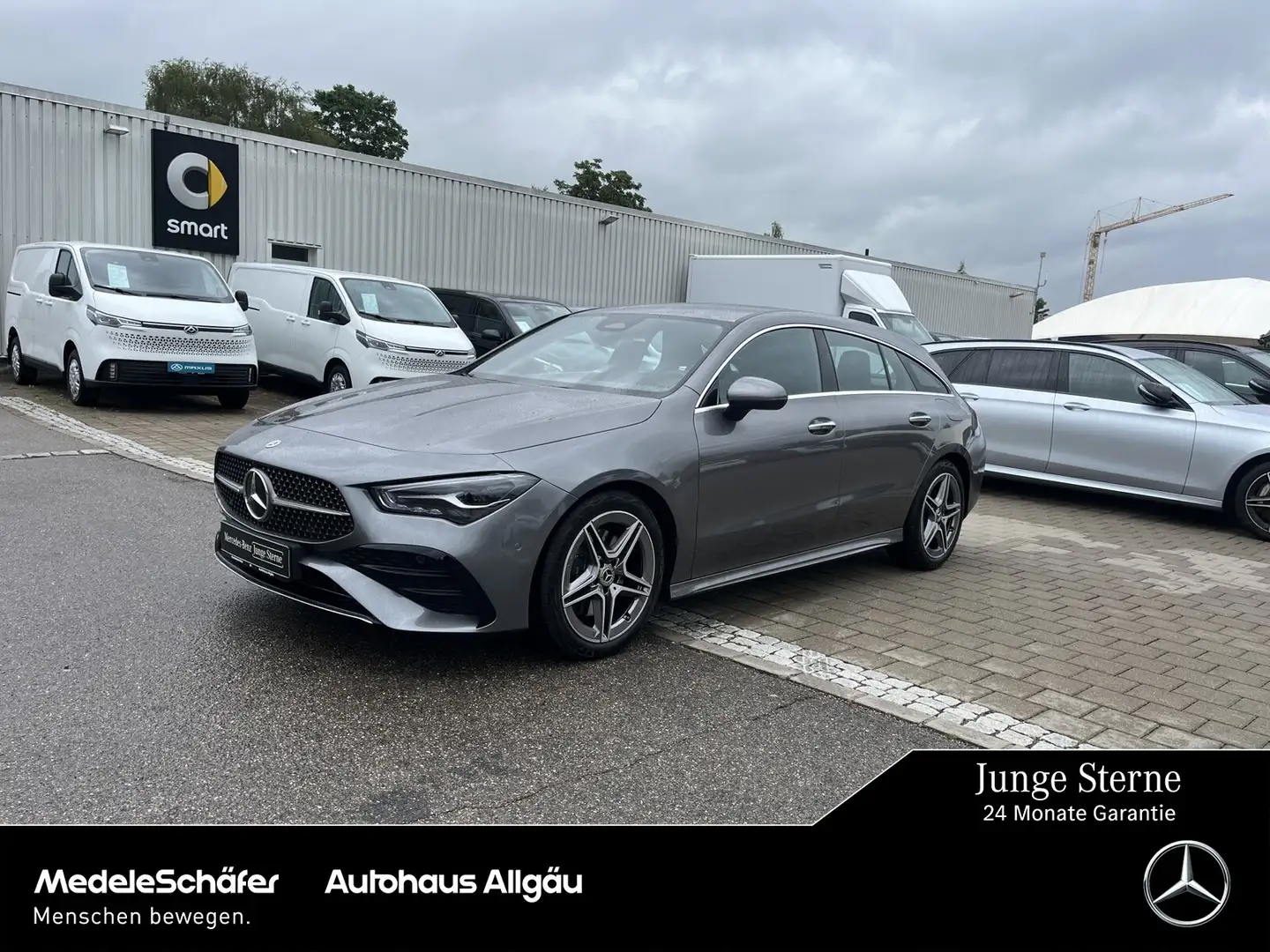 Mercedes-Benz CLA 200 CLA 200 Shooting Brake d AMG KeylessGO Ambiente Gris - 1