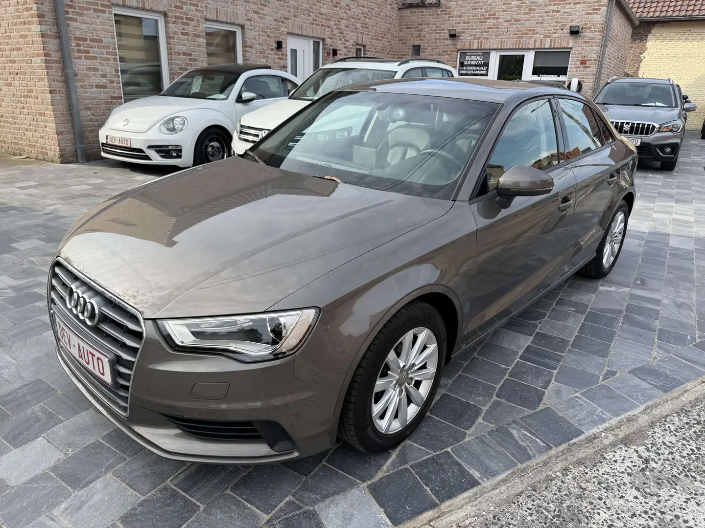 Audi A3 A3 1.6 TDi*xenon*cuir*clim*etc.GARANTIE 12M* Beige - 1