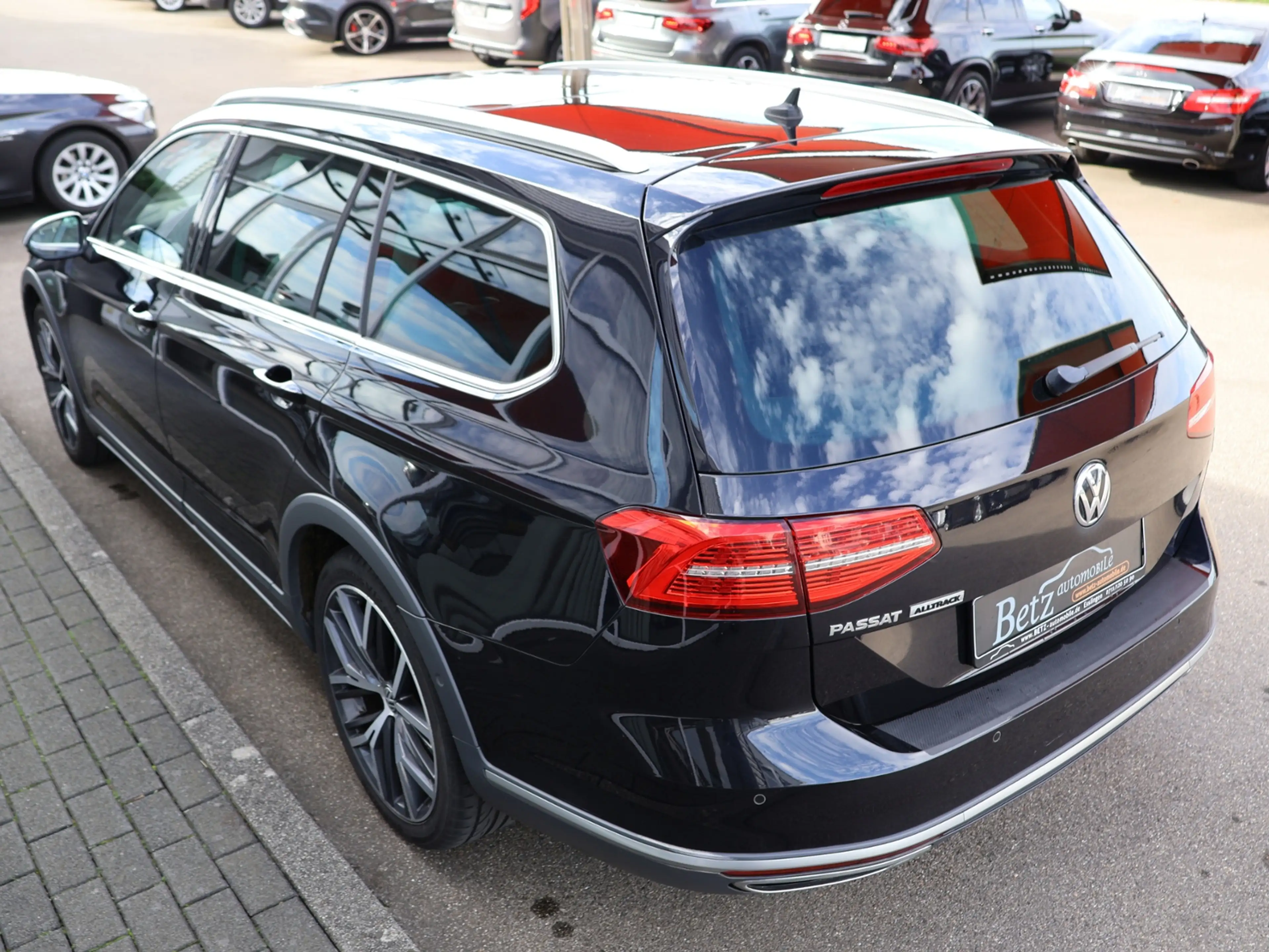 Volkswagen Passat Alltrack 4Motion Pano 360° ACC Leder Memory — photo 15
