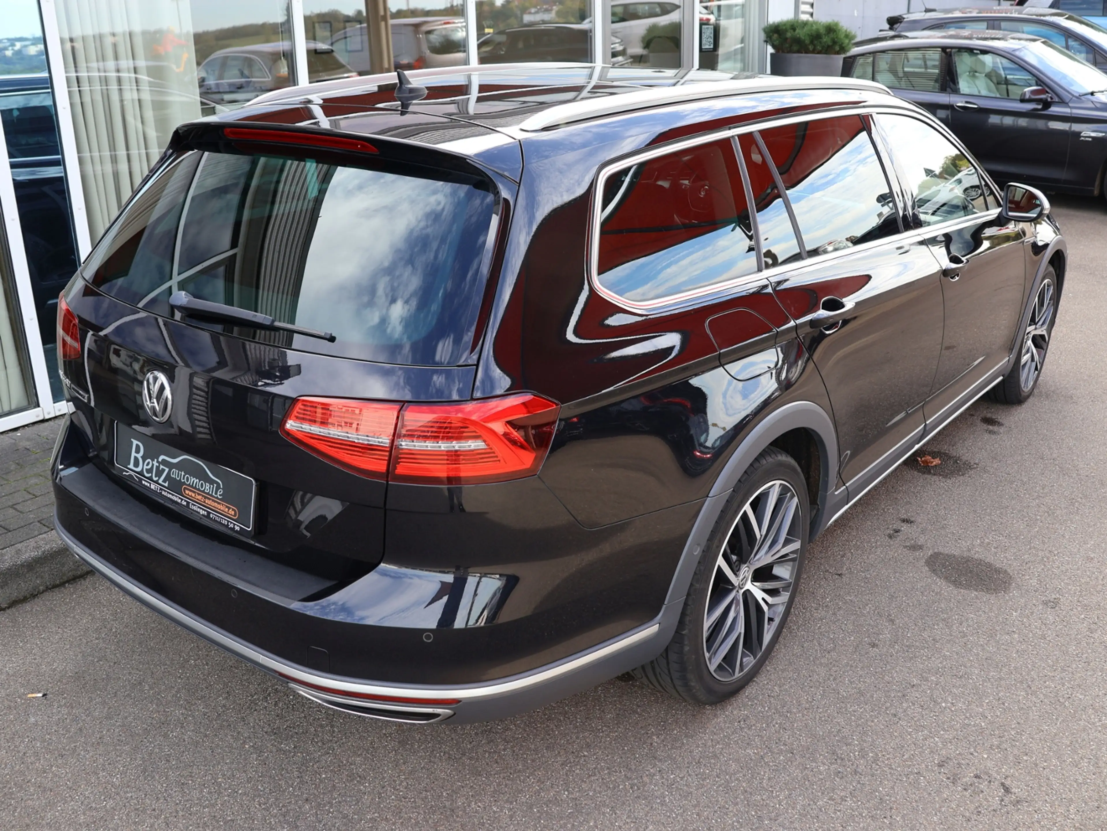 Volkswagen Passat Alltrack 4Motion Pano 360° ACC Leder Memory — photo 9