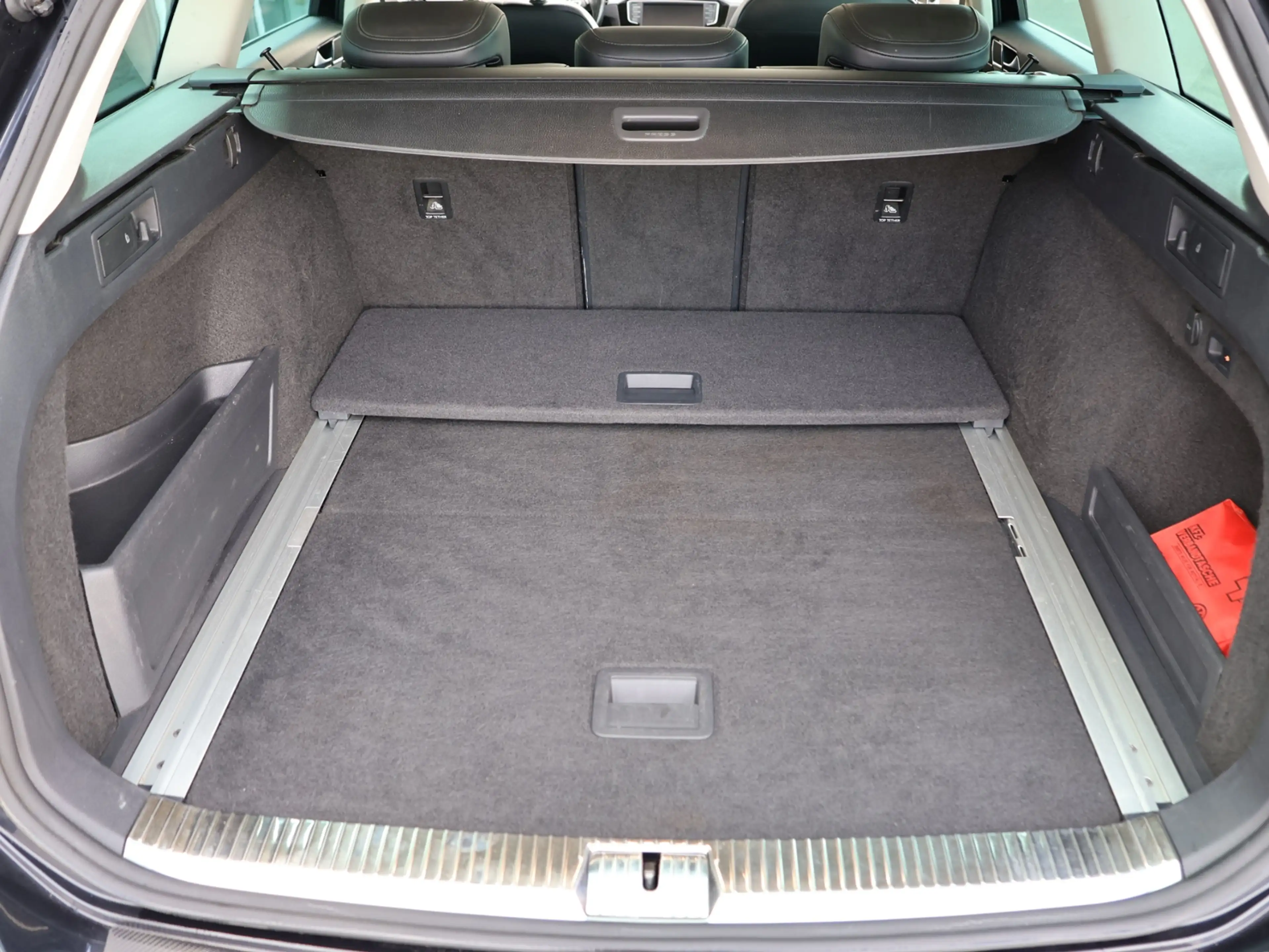 Volkswagen Passat Alltrack 4Motion Pano 360° ACC Leder Memory — photo 11