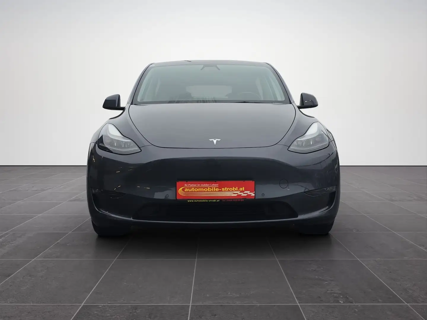 Tesla Model Y Max. Reichw. AWD *Auto.P*GARANTIE* Grau - 2