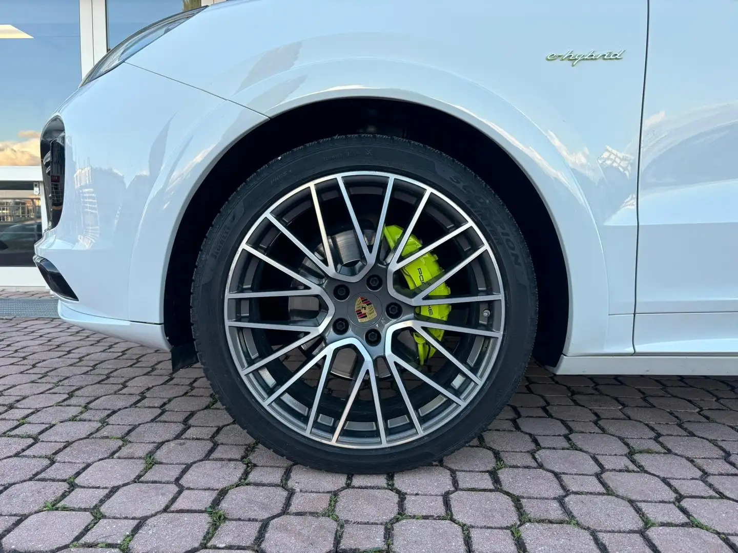 Porsche Cayenne Coupe 3.0 V6 e-hybrid Blanc - 2