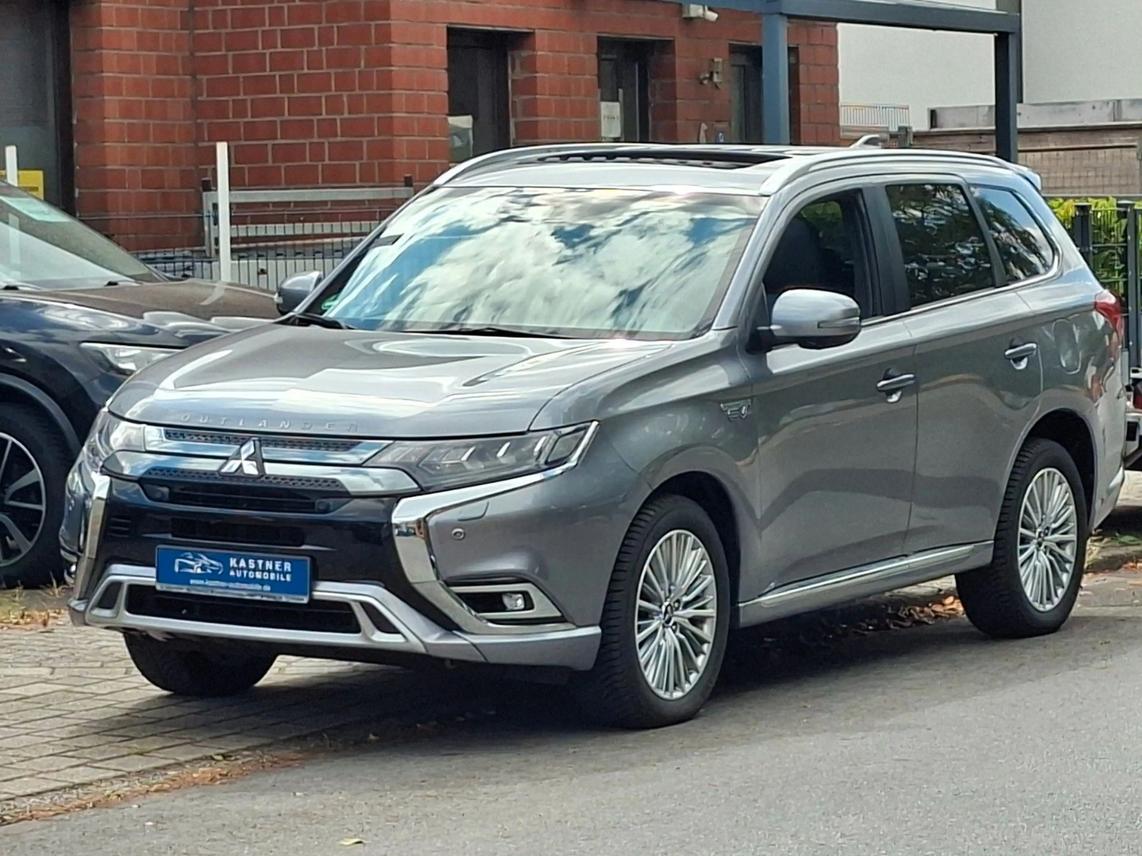 Mitsubishi Outlander Leder SD Allrad Navi — photo 3