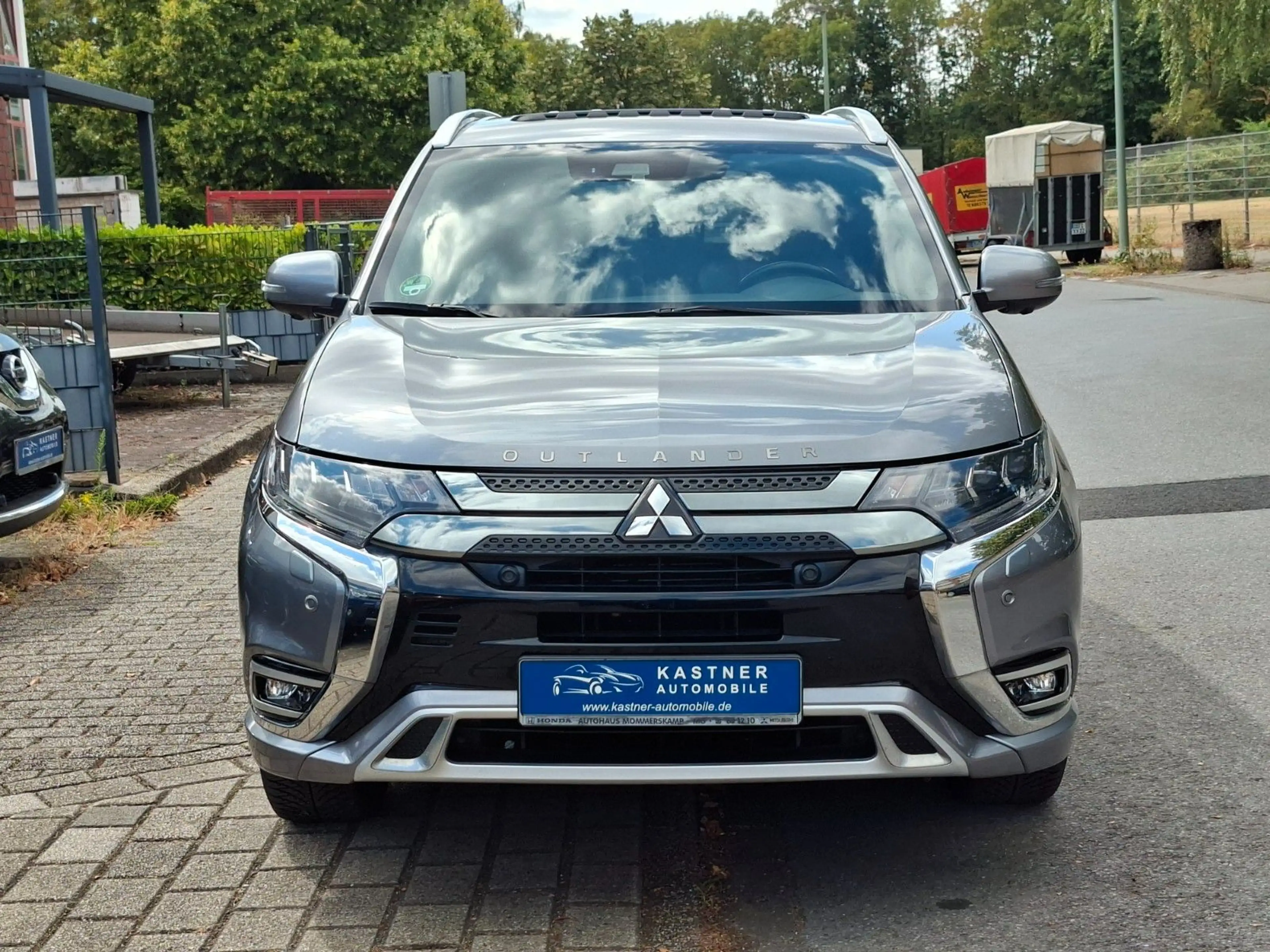 Mitsubishi Outlander Leder SD Allrad Navi — photo 2