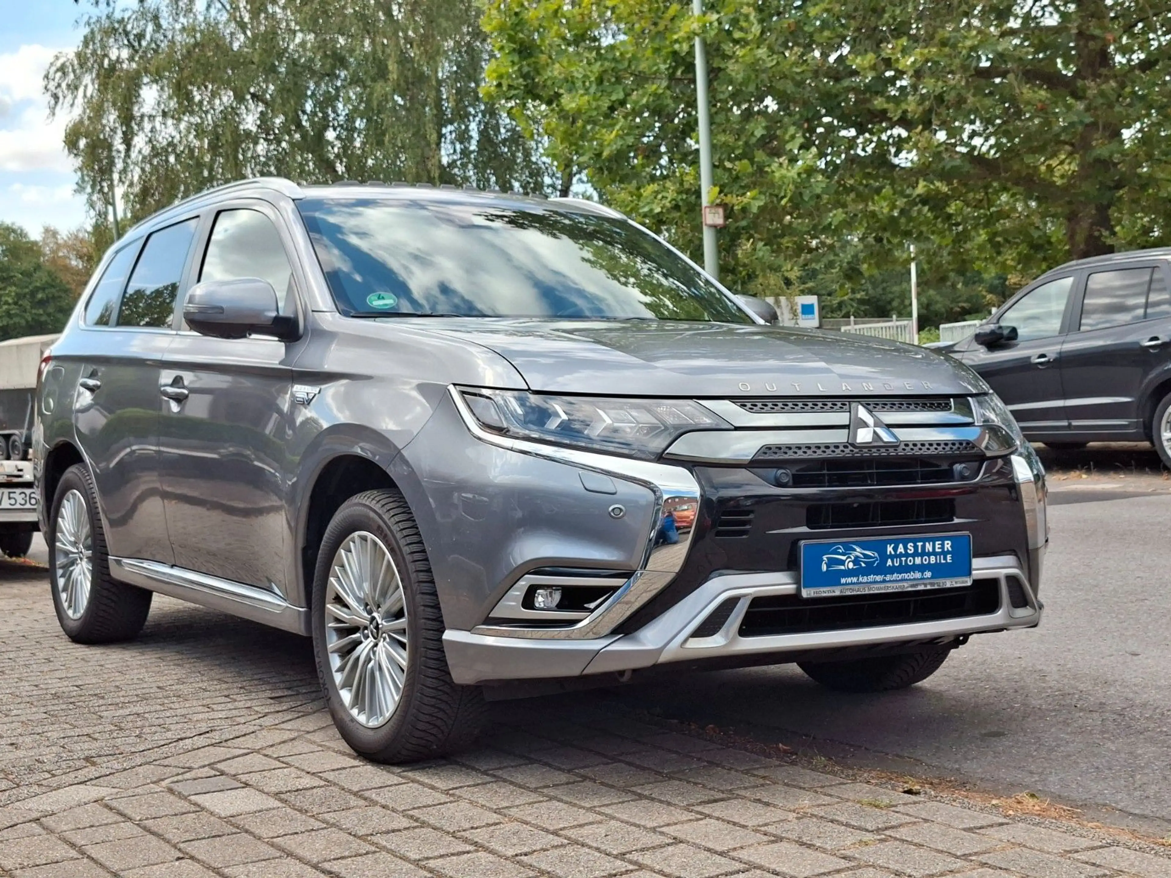 Mitsubishi Outlander Leder SD Allrad Navi