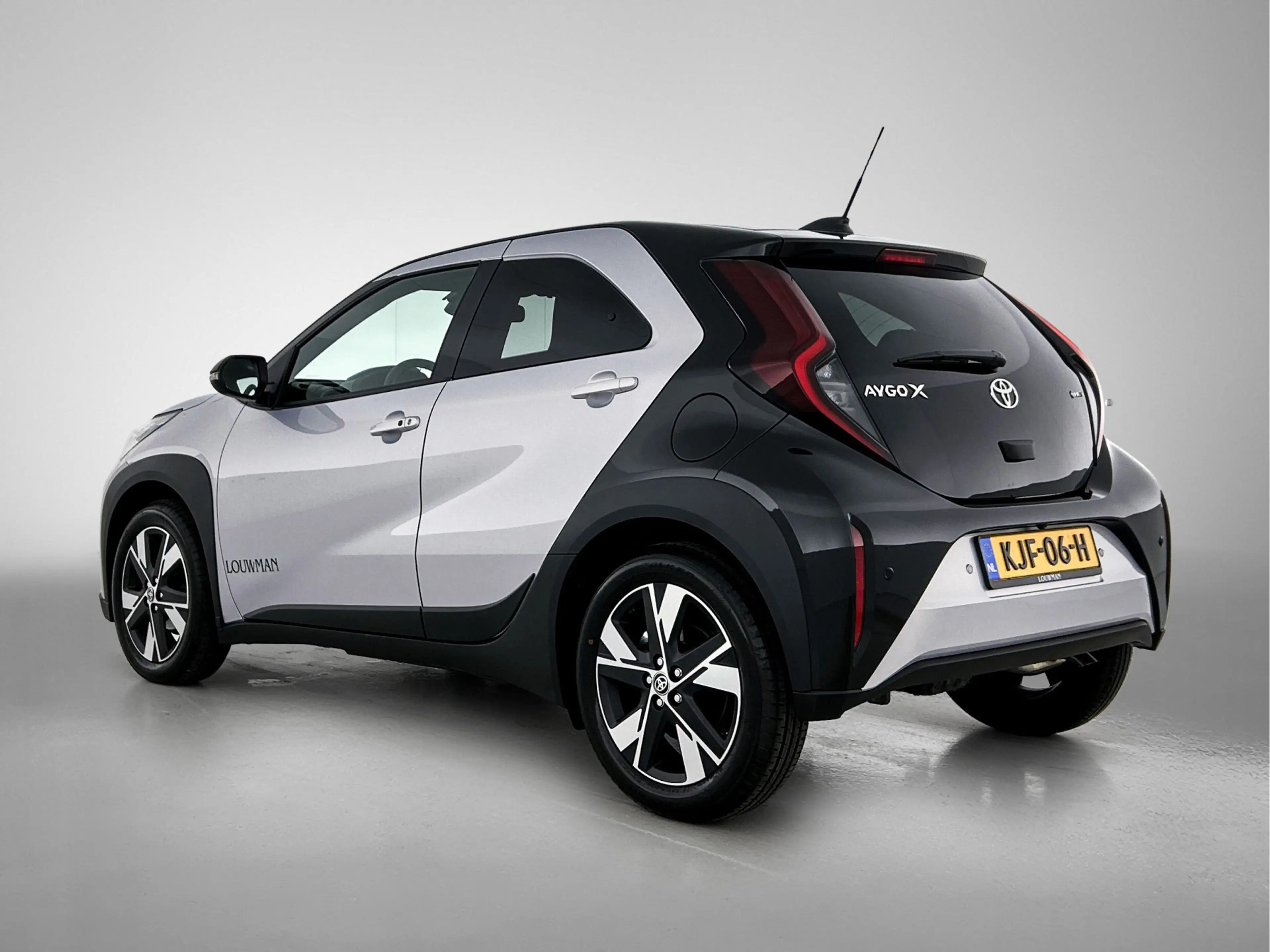 Toyota Aygo X Hybrid 115 pulse | Easy Pack | keyless entry | Par — photo 14