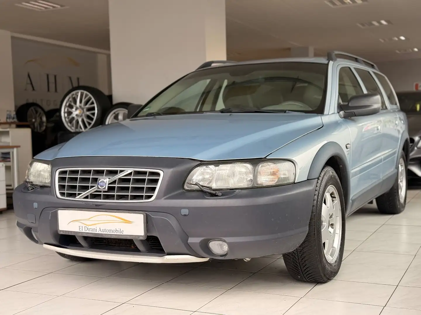 Volvo XC70 D5 Aut. AWD Premium 1.Hd/Leder/Memory/Klima Bleu - 1