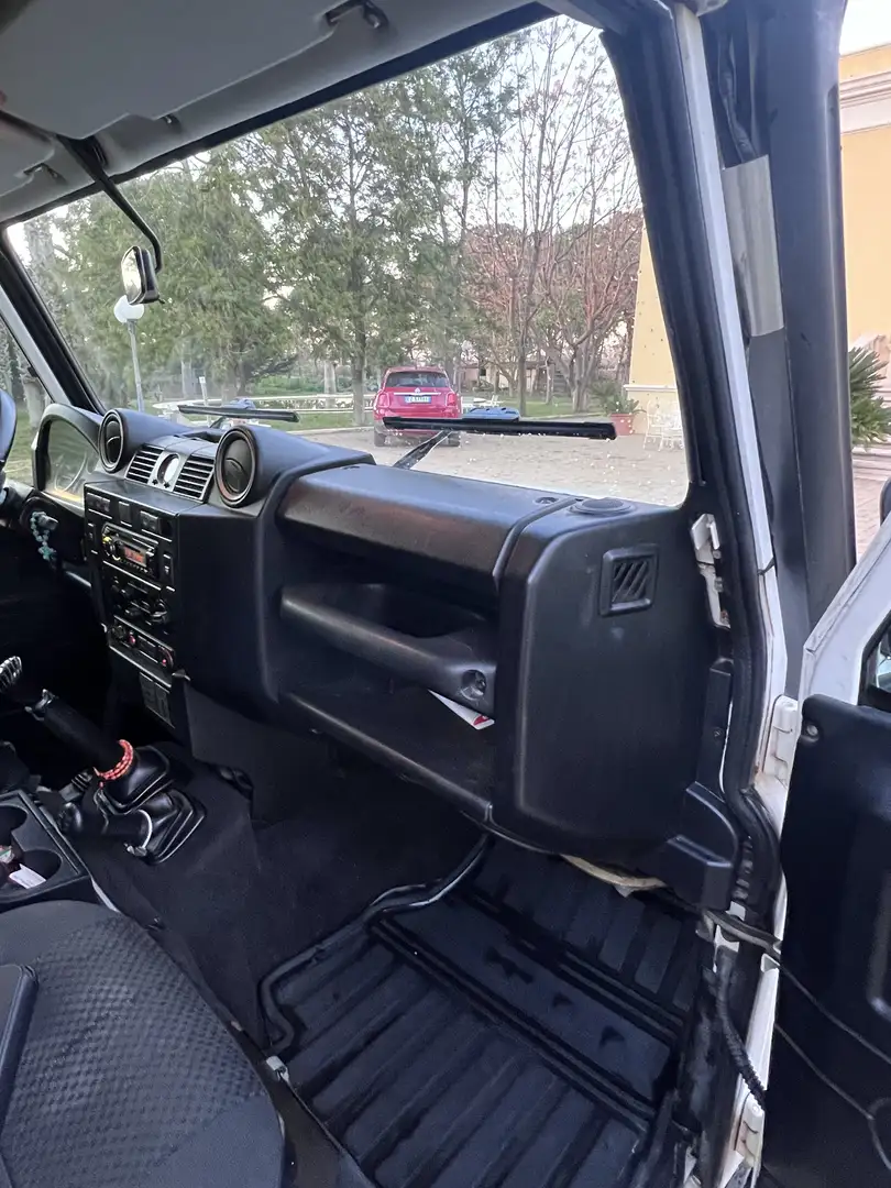 Land Rover Defender 110 2.4 td4 E SW - 2