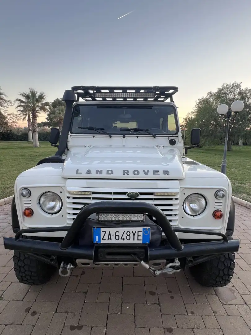 Land Rover Defender 110 2.4 td4 E SW - 1