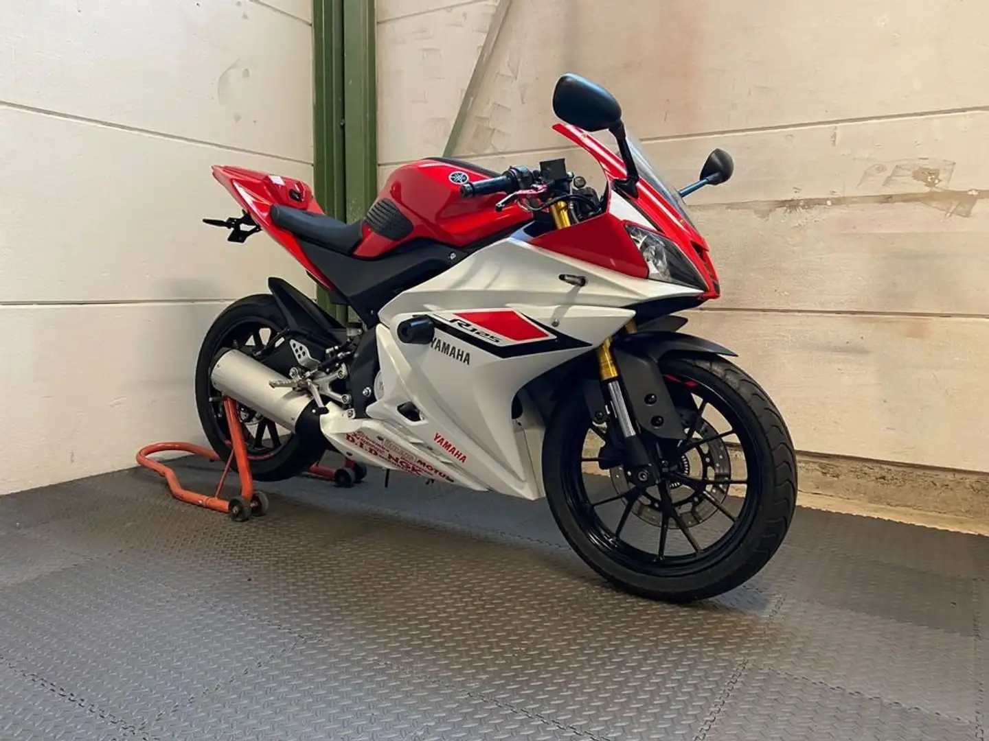 Yamaha YZF-R125 ABS Rouge - 1