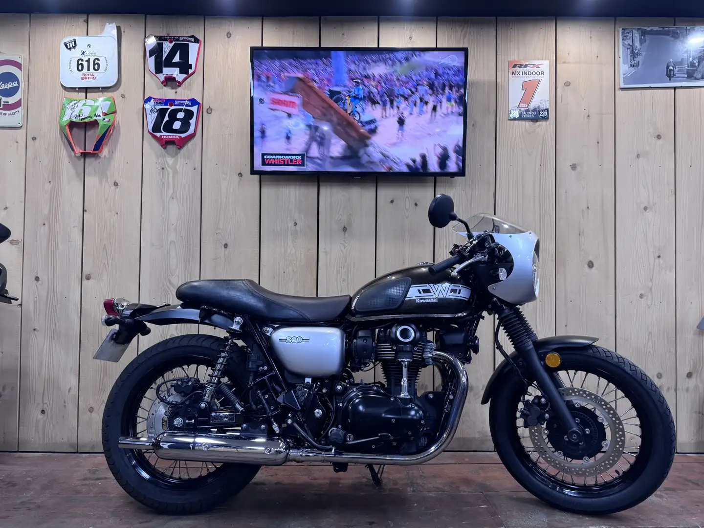Kawasaki W 800 - 1