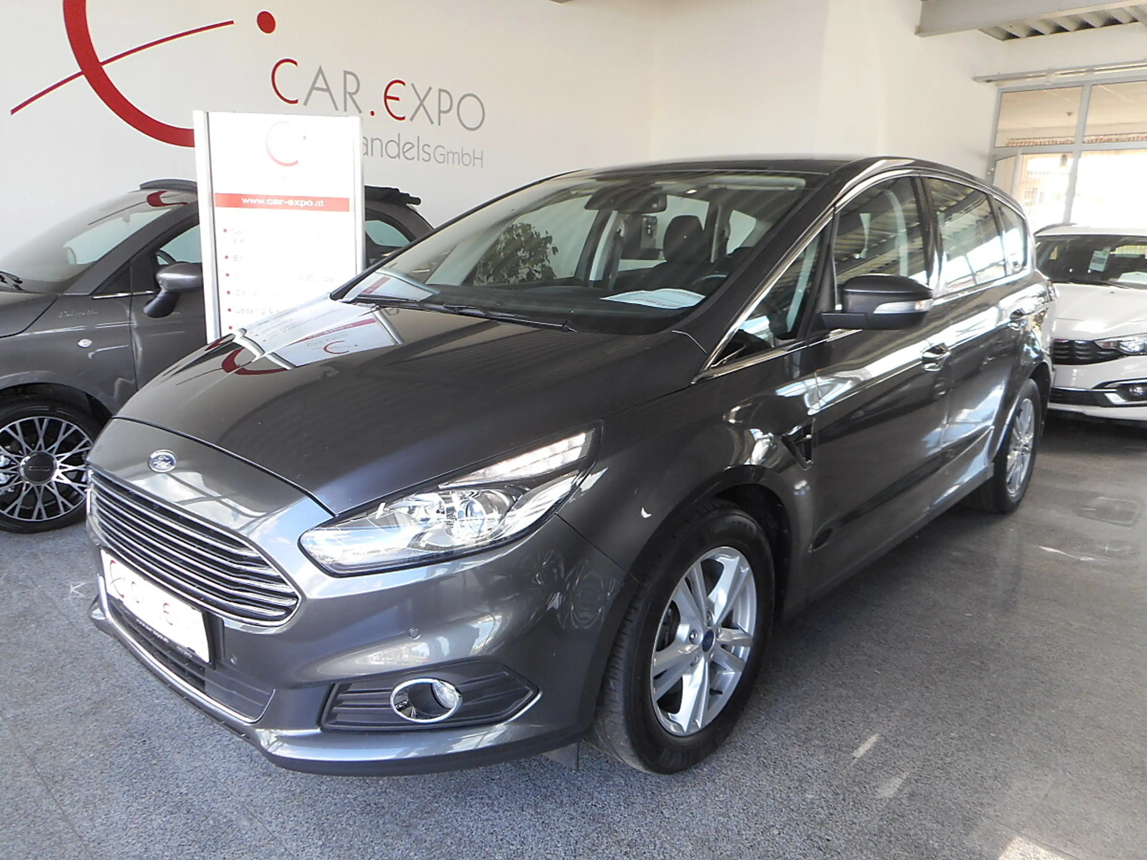 Ford S-Max S-MAX Titanium 2.0 TDCi Auto-Start/Stop Aut.