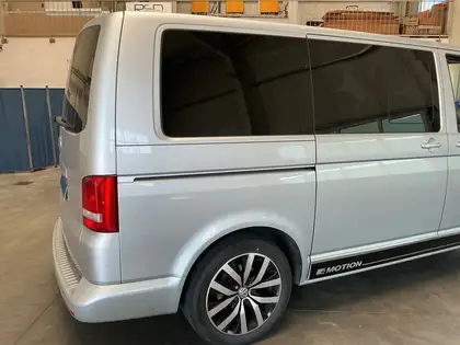Annonce voiture d'occasion Volkswagen T5 Multivan - CARADIZE