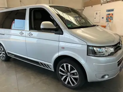 Annonce voiture d'occasion Volkswagen T5 Multivan - CARADIZE