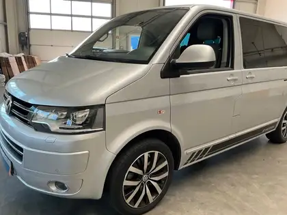 Annonce voiture d'occasion Volkswagen T5 Multivan - CARADIZE