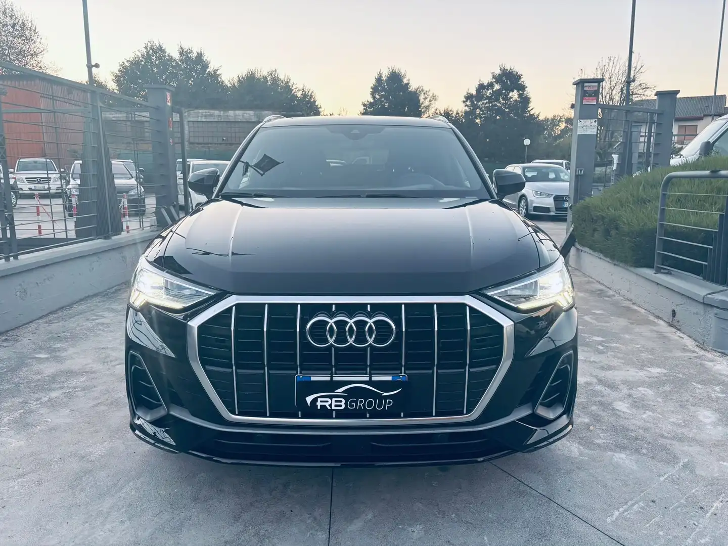 Audi Q3 Q3 II 2019 35 2.0 tdi S line edition s-tronic Nero - 2