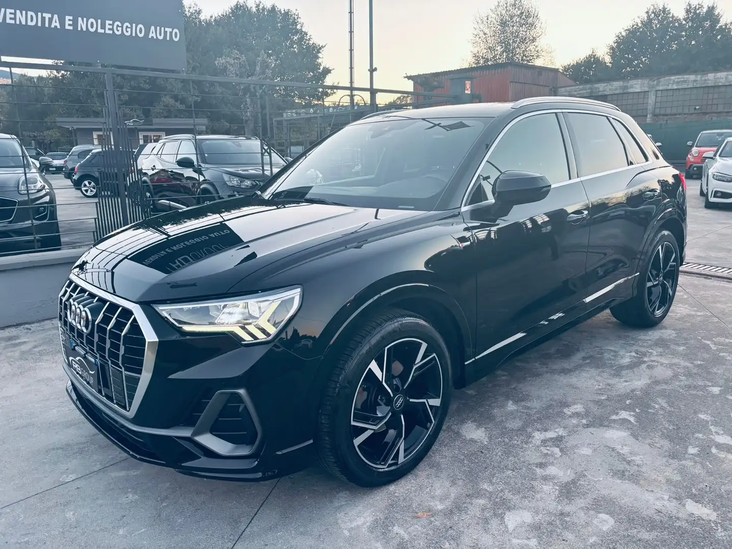 Audi Q3 Q3 II 2019 35 2.0 tdi S line edition s-tronic Nero - 1