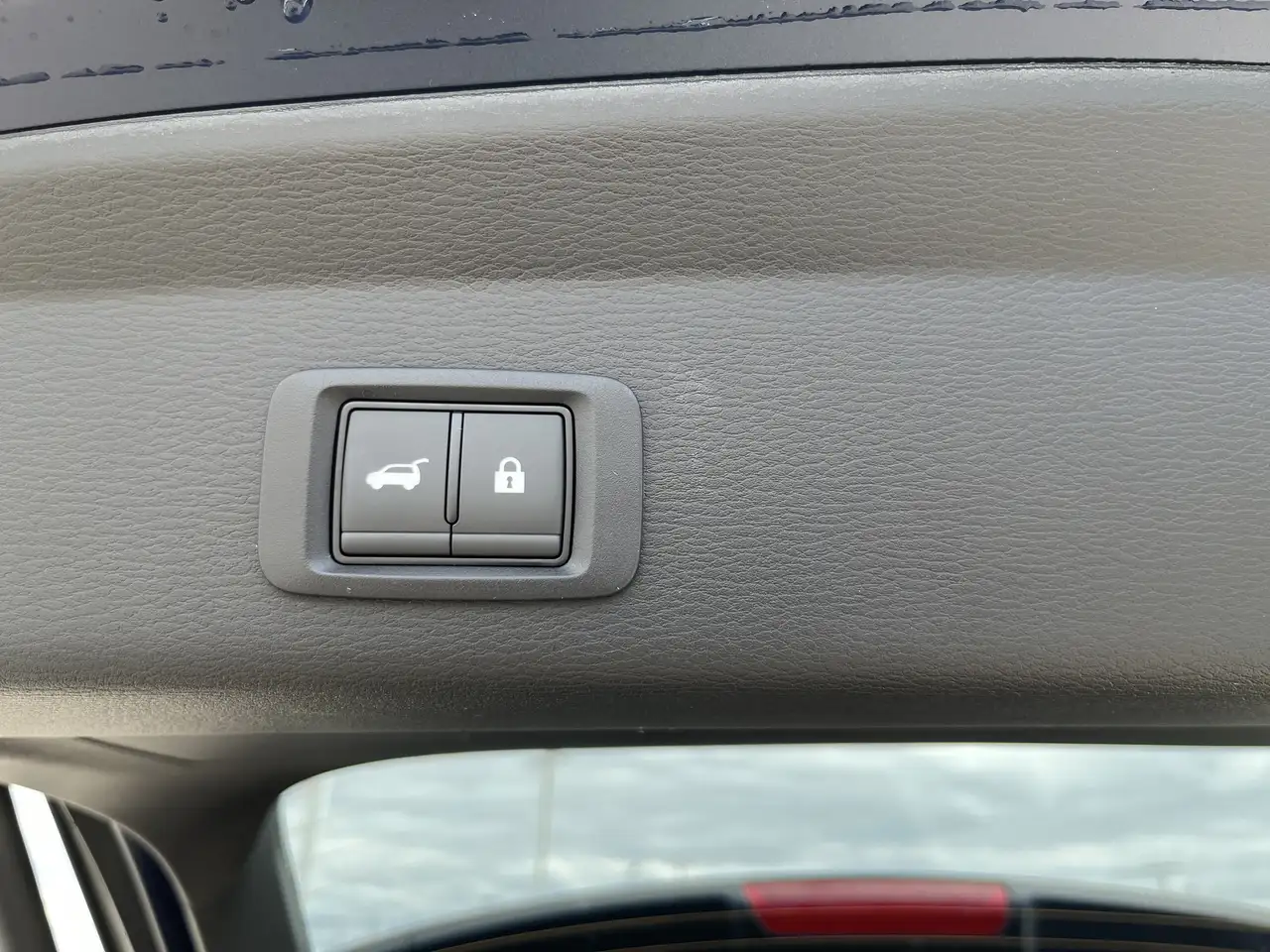 Mitsubishi Outlander снимка Mitsubishi Outlander