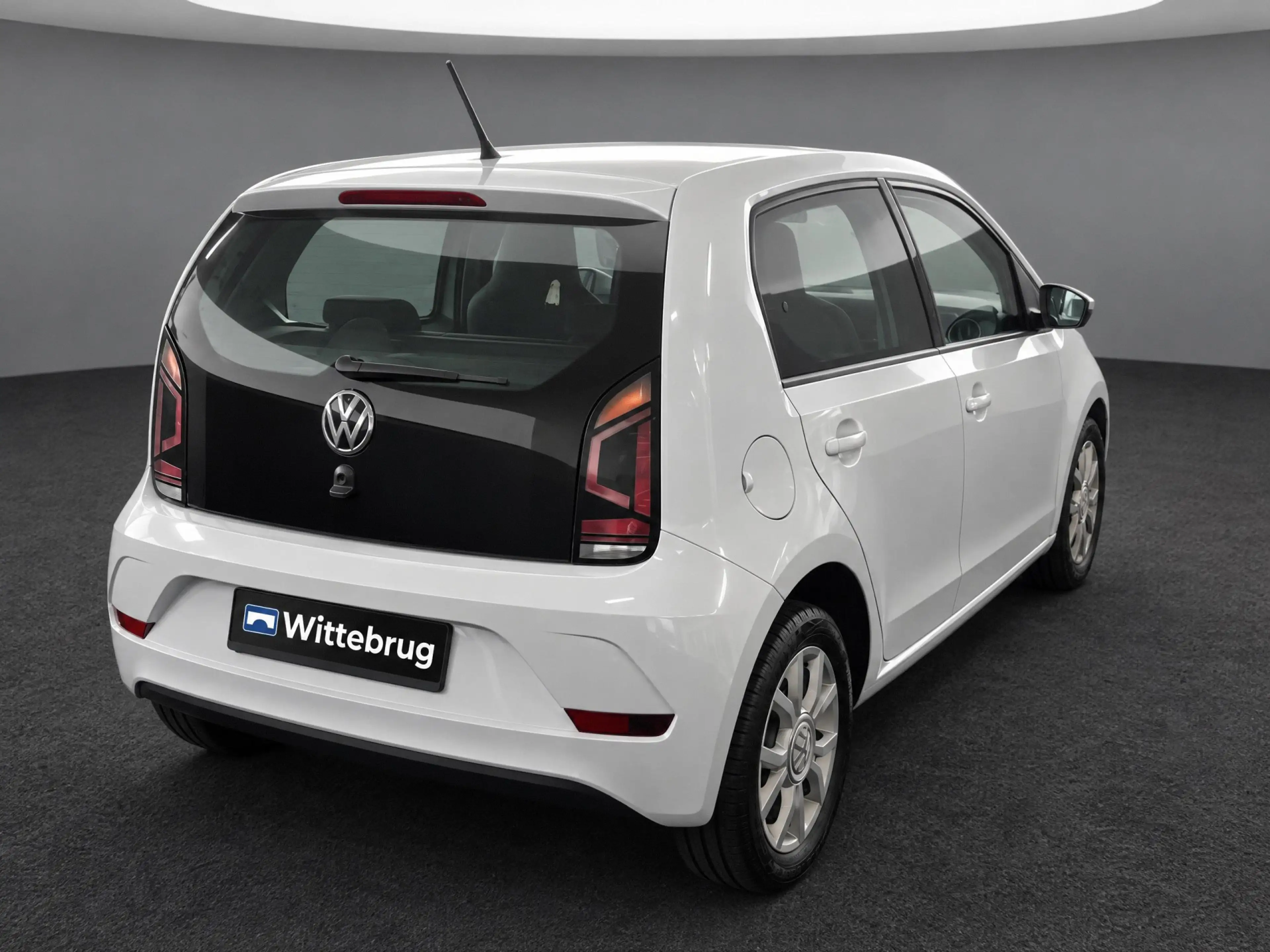 Volkswagen up! 1.0 BMT move up! SPORTVELGJES ! — photo 12