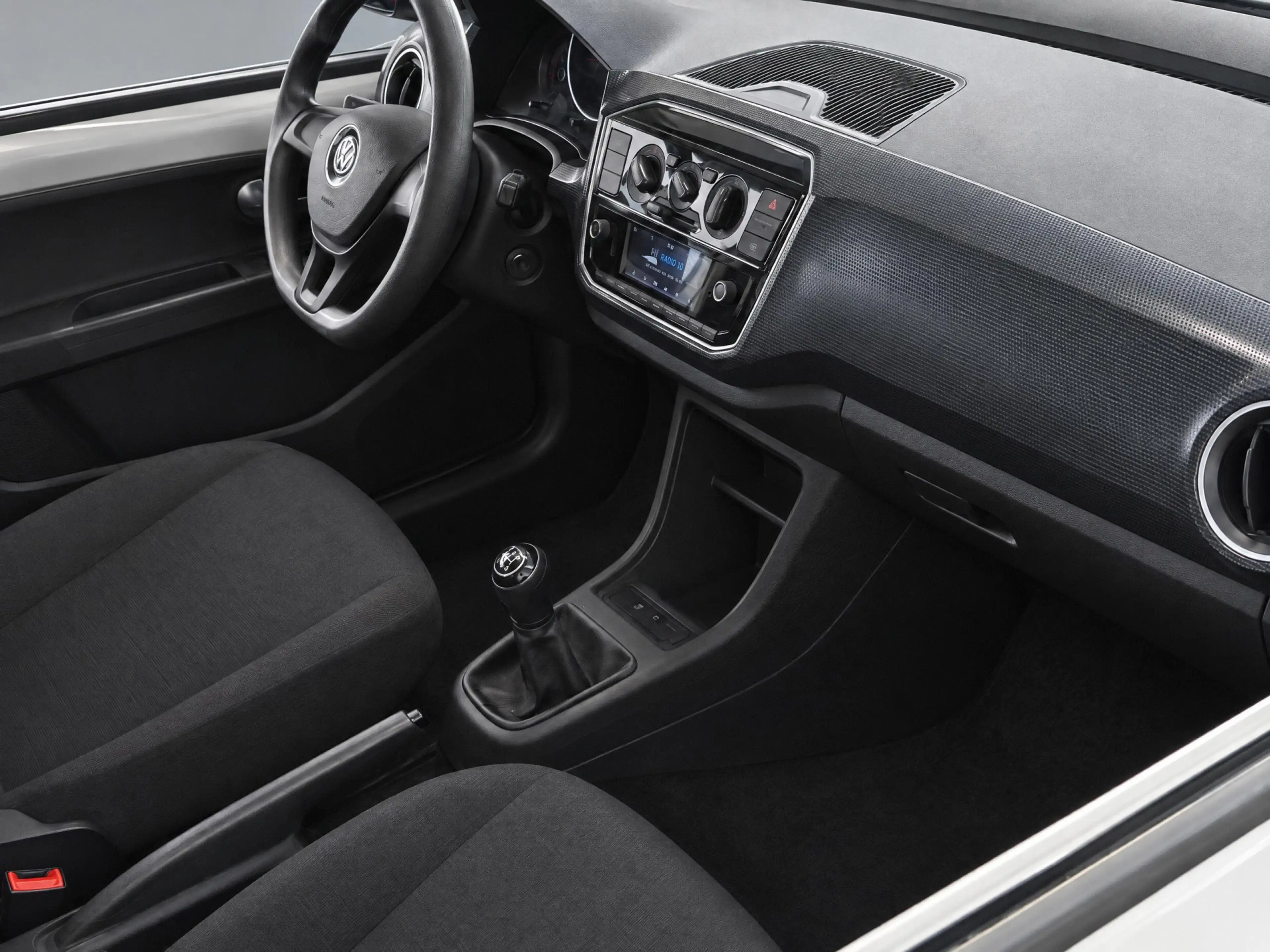 Volkswagen up! 1.0 BMT move up! SPORTVELGJES ! — photo 6