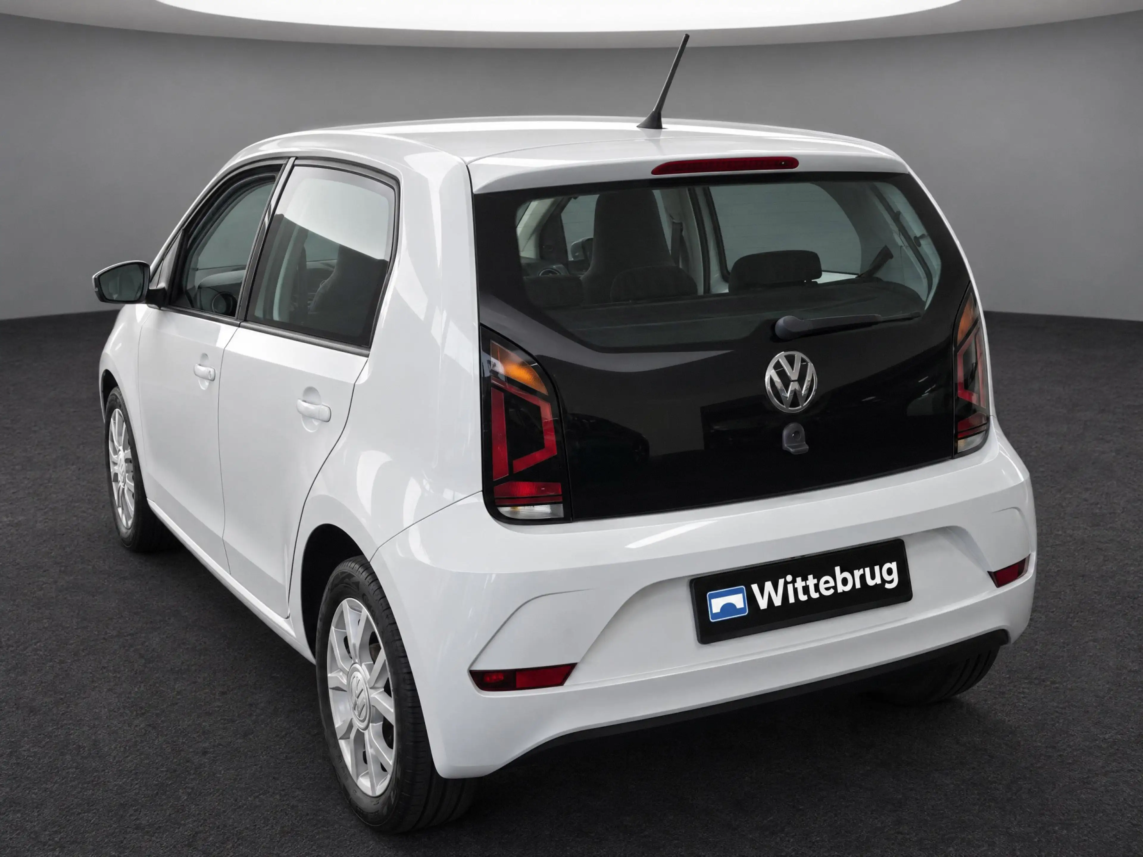 Volkswagen up! 1.0 BMT move up! SPORTVELGJES ! — photo 3