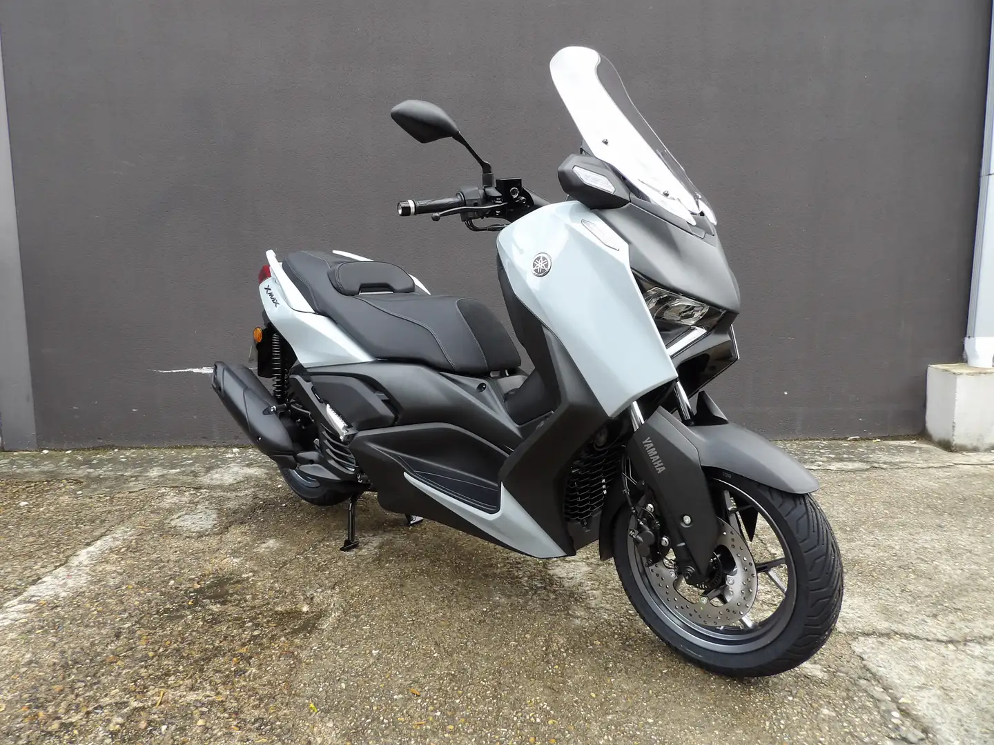 Yamaha X-Max 125 Gris - 2