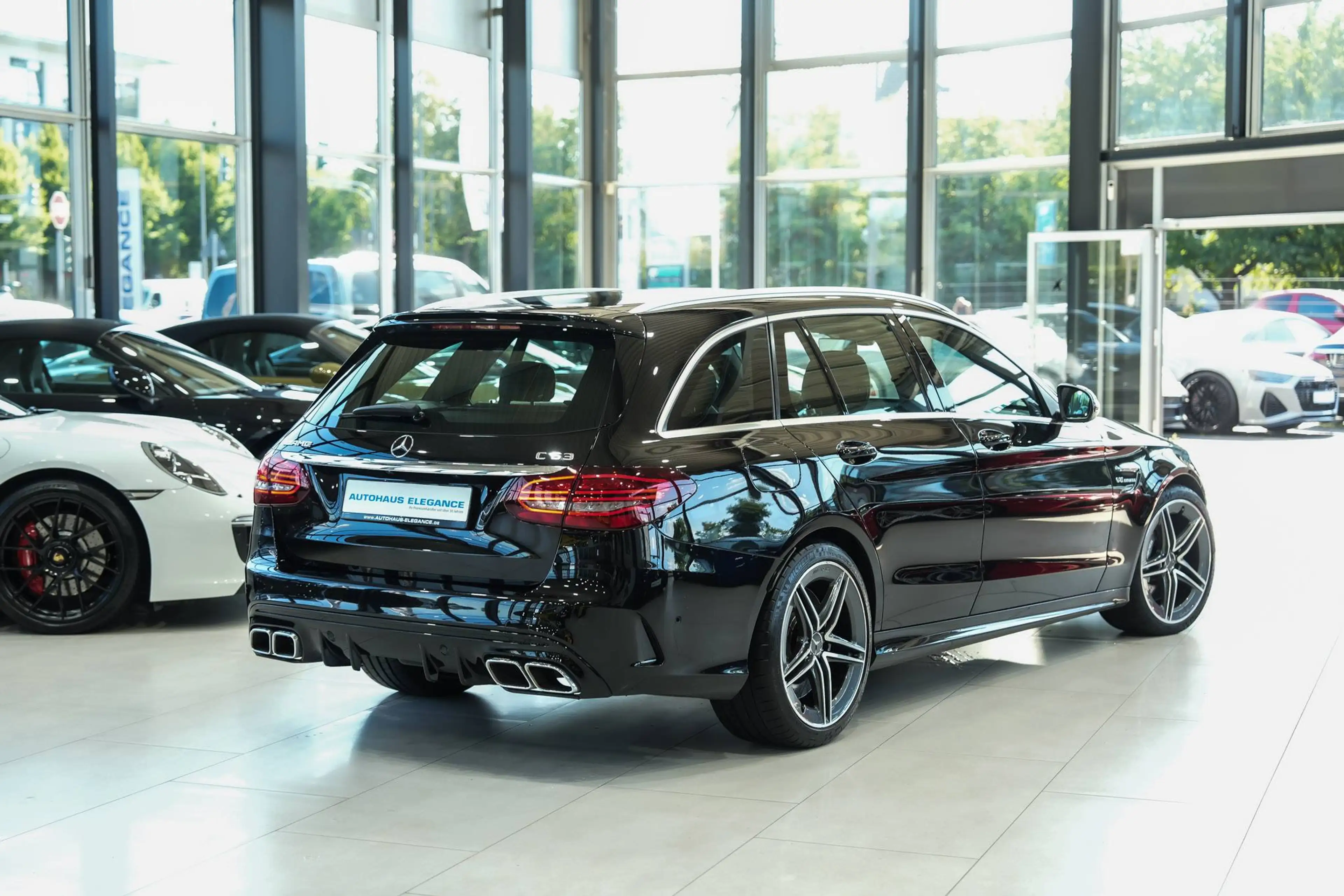 Mercedes-Benz C 63 AMG T-Modell*PERF-ABGAS*SPORTSITZE*BURM*LED — photo 2