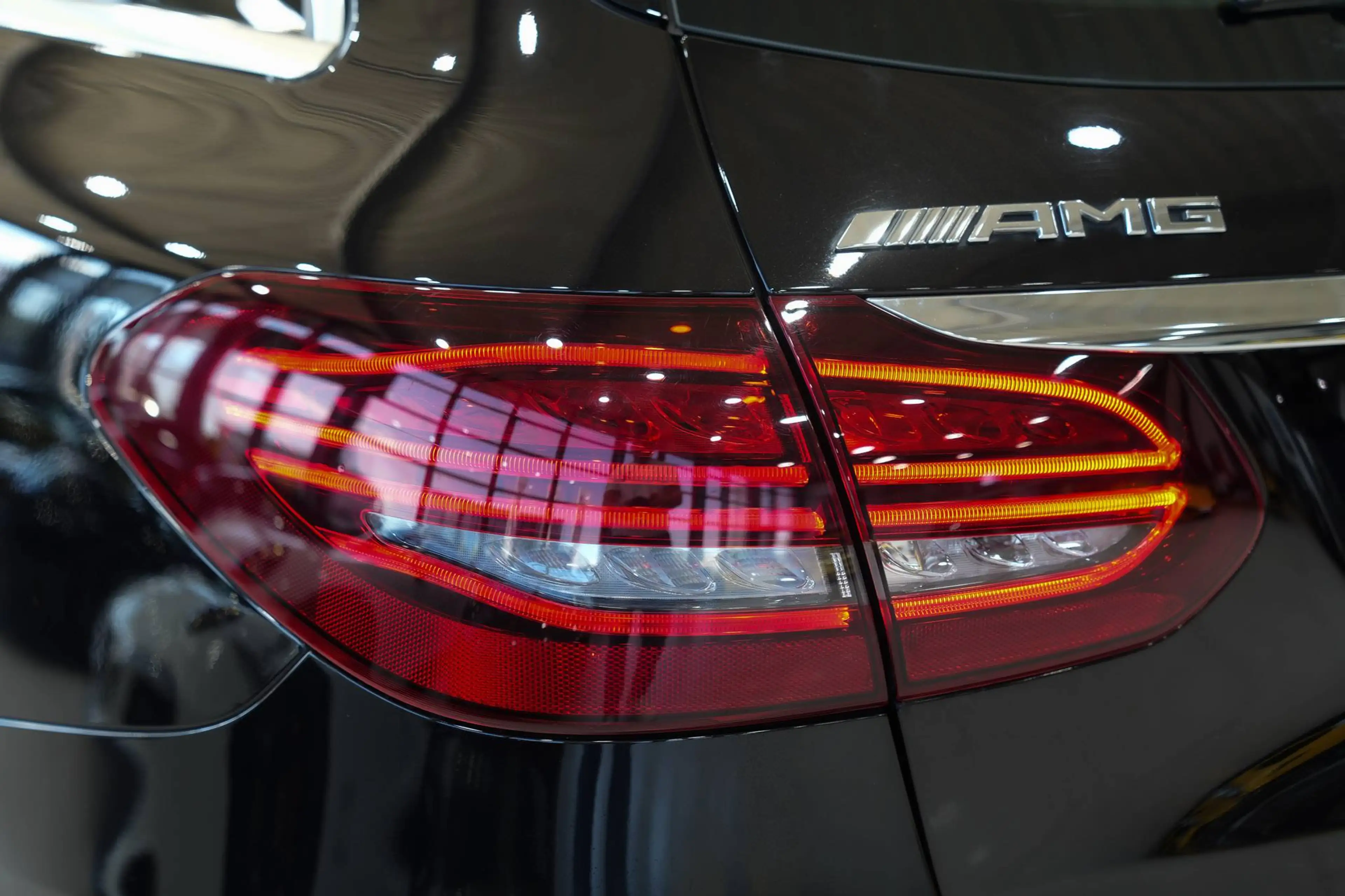 Mercedes-Benz C 63 AMG T-Modell*PERF-ABGAS*SPORTSITZE*BURM*LED — photo 10