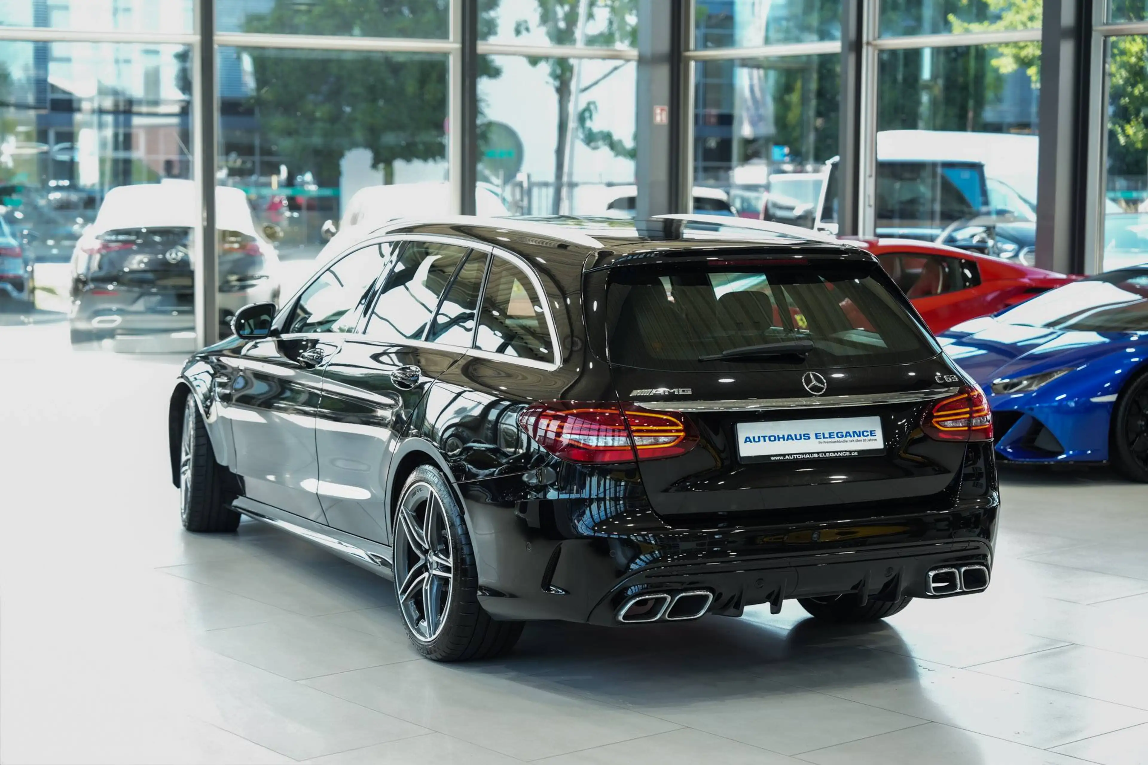 Mercedes-Benz C 63 AMG T-Modell*PERF-ABGAS*SPORTSITZE*BURM*LED — photo 3