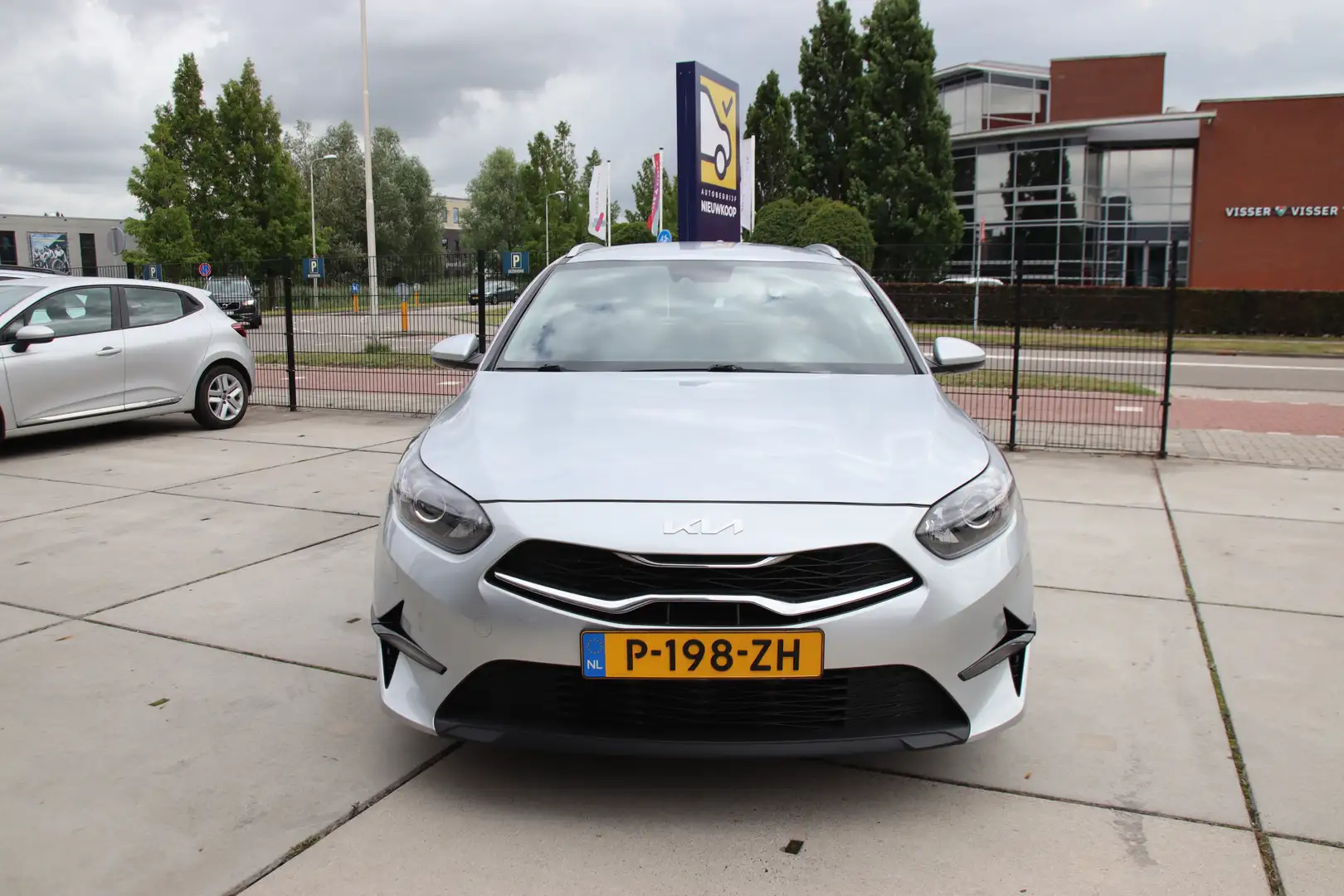 Kia Ceed SW / cee'd SW Sportswagon 1.0 T-GDi Groot Navi, ACC, Nl auto 1e Grijs - 2