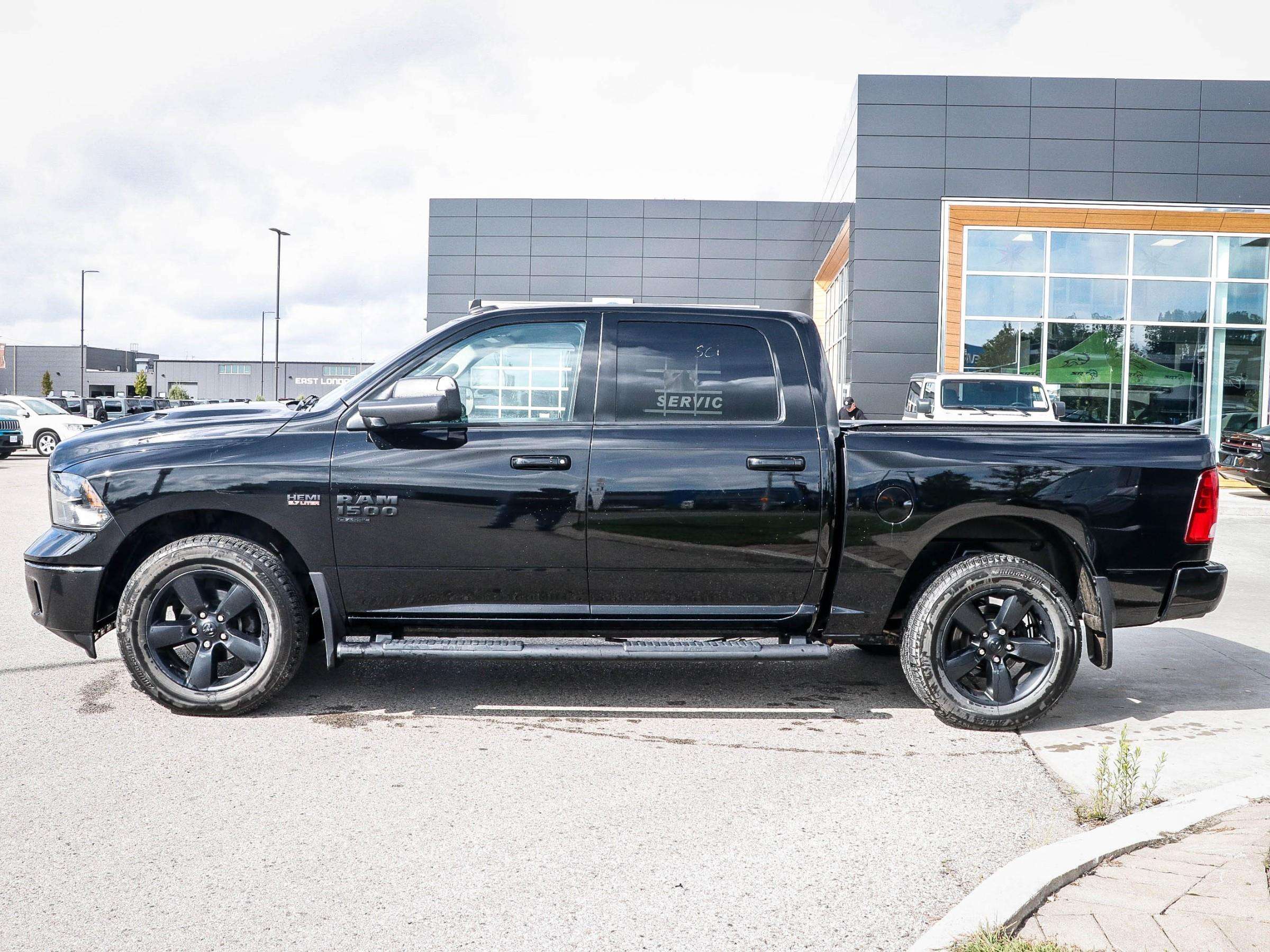 2022 RAM 1500 SLT — снимка 1