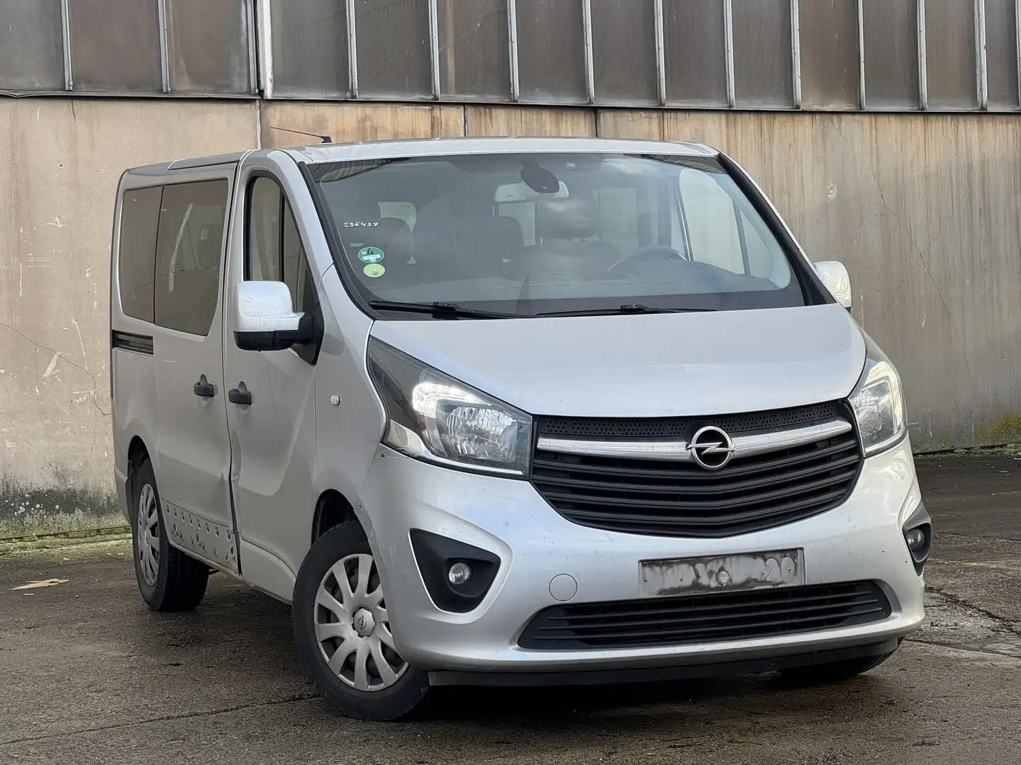 Opel Vivaro 1.6 CDTi/8 PLACES/NAVIGATION/CAMERA/1PROP CARNET Gris - 2