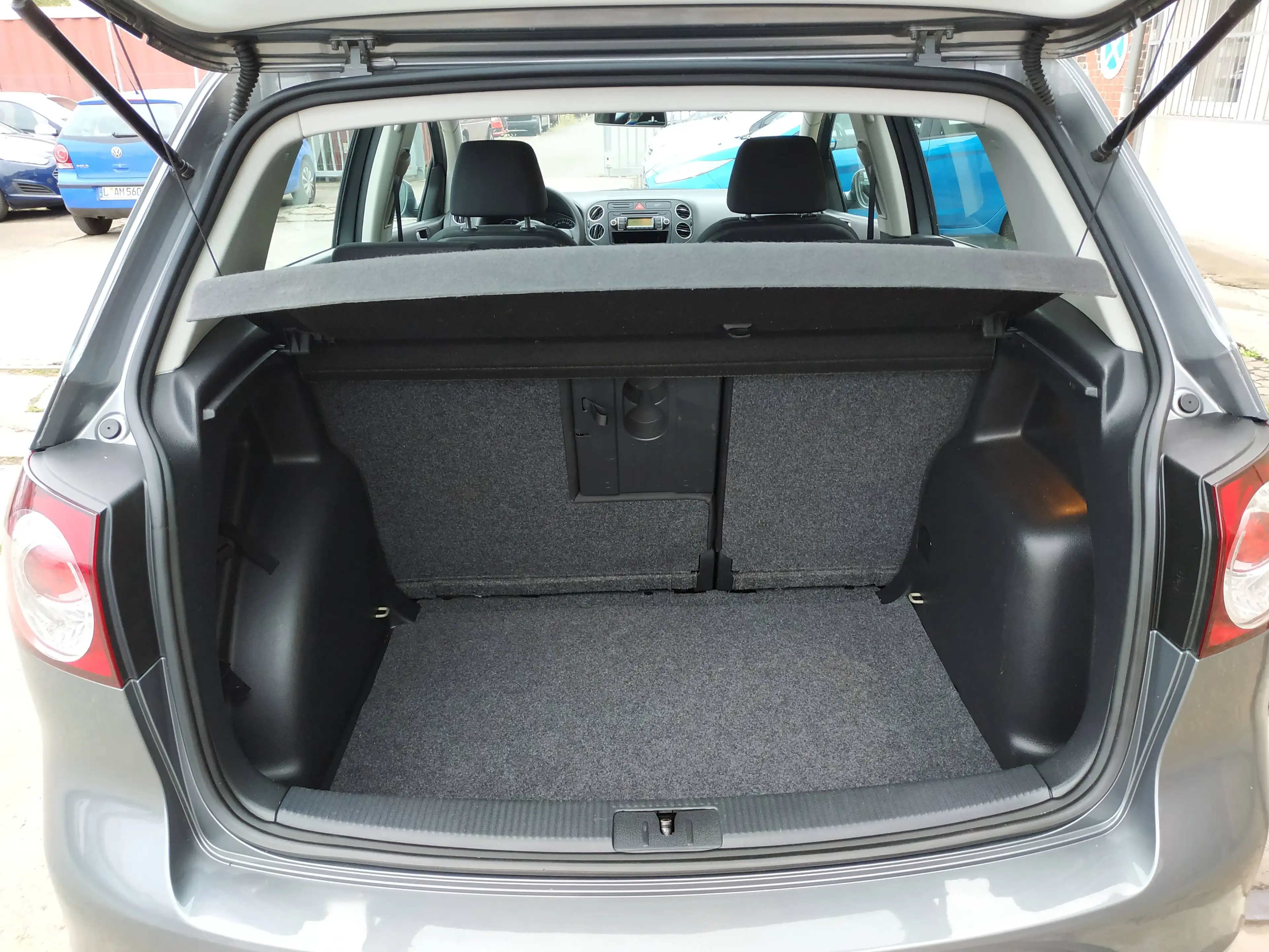 Volkswagen Golf Plus 1.4 Trendline/ TÜV NEU/ wenig KM/ 1.Hand — photo 9