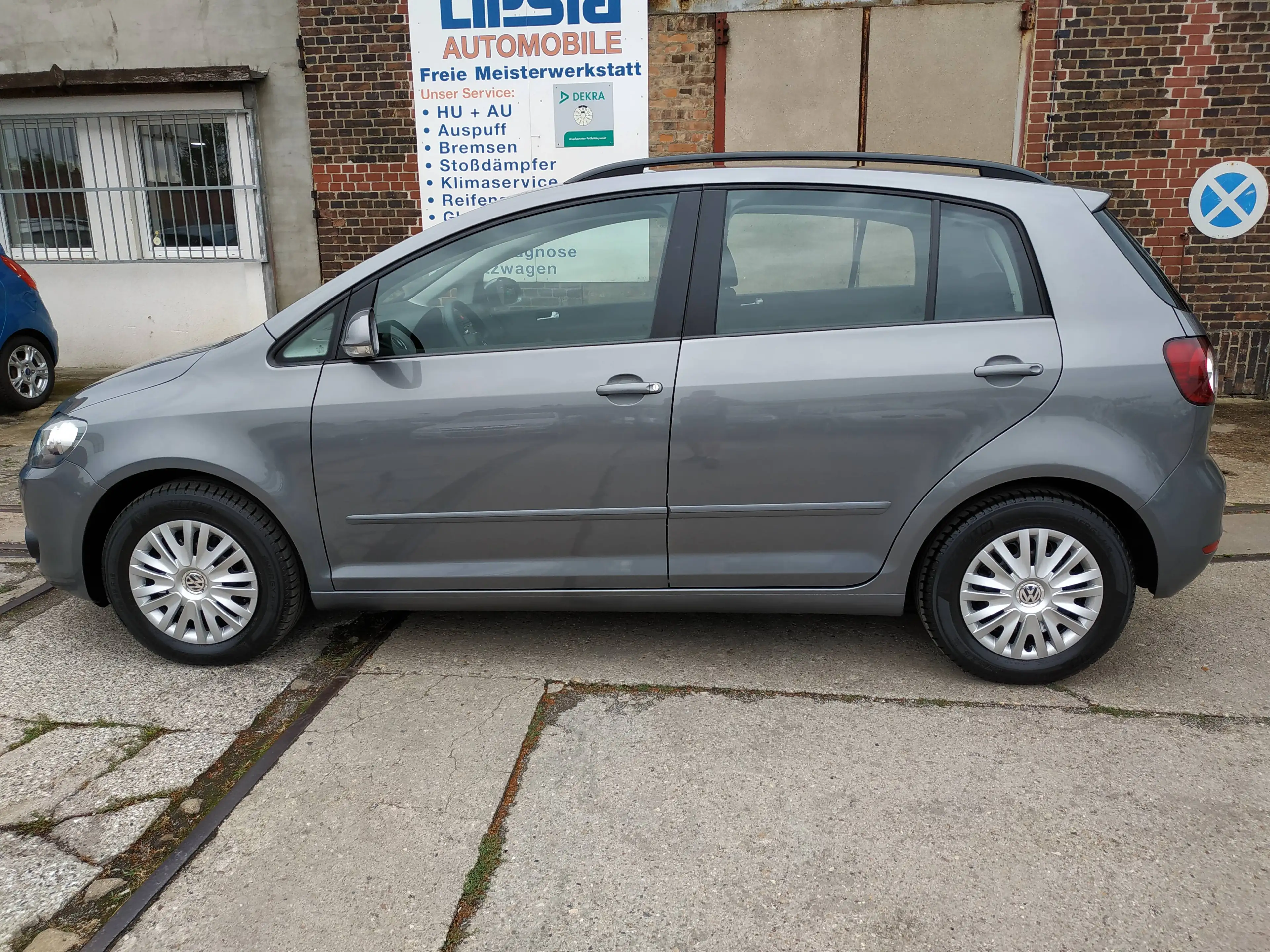 Volkswagen Golf Plus 1.4 Trendline/ TÜV NEU/ wenig KM/ 1.Hand — photo 5