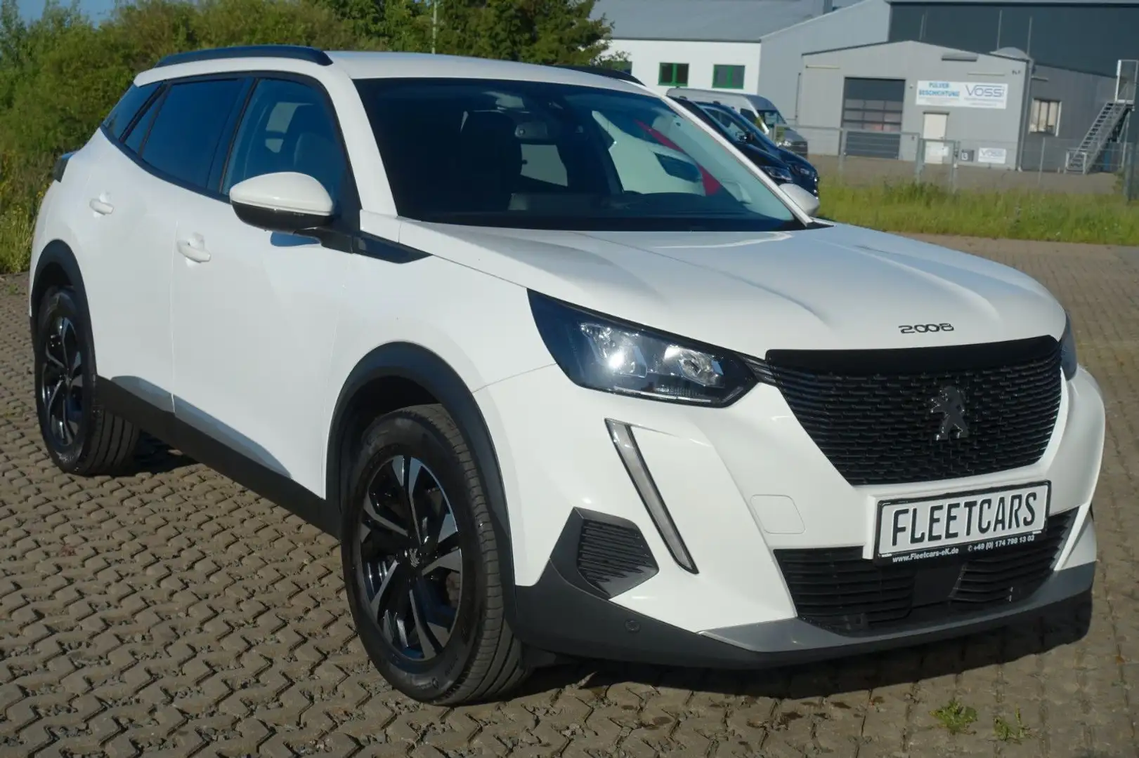 Peugeot 2008 Allure 1.5 Blue HDI Automatik | Sitzheizung Blanc - 2