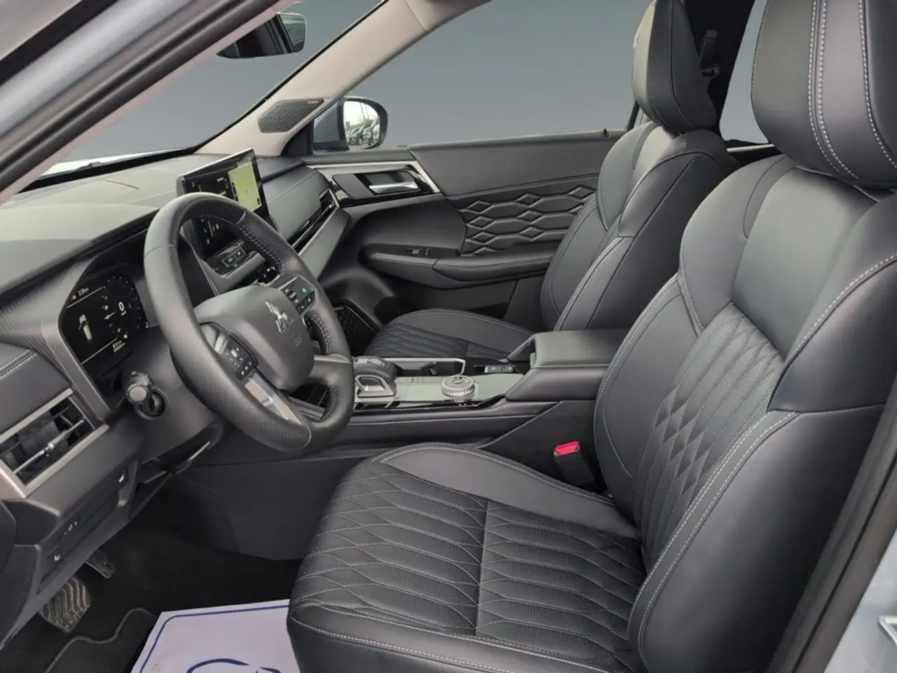 Mitsubishi Outlander снимка Mitsubishi Outlander