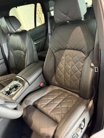 BMW X5 view 13