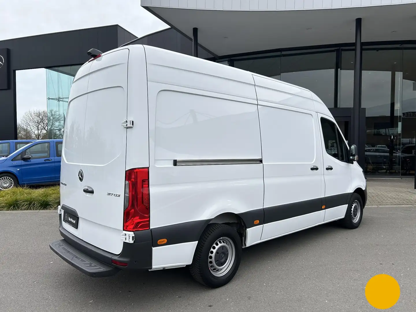 Mercedes-Benz Sprinter 317 CDI L2H2 3.5T MBUX NAVIGATIE+PTS + CAMERA Weiß - 2