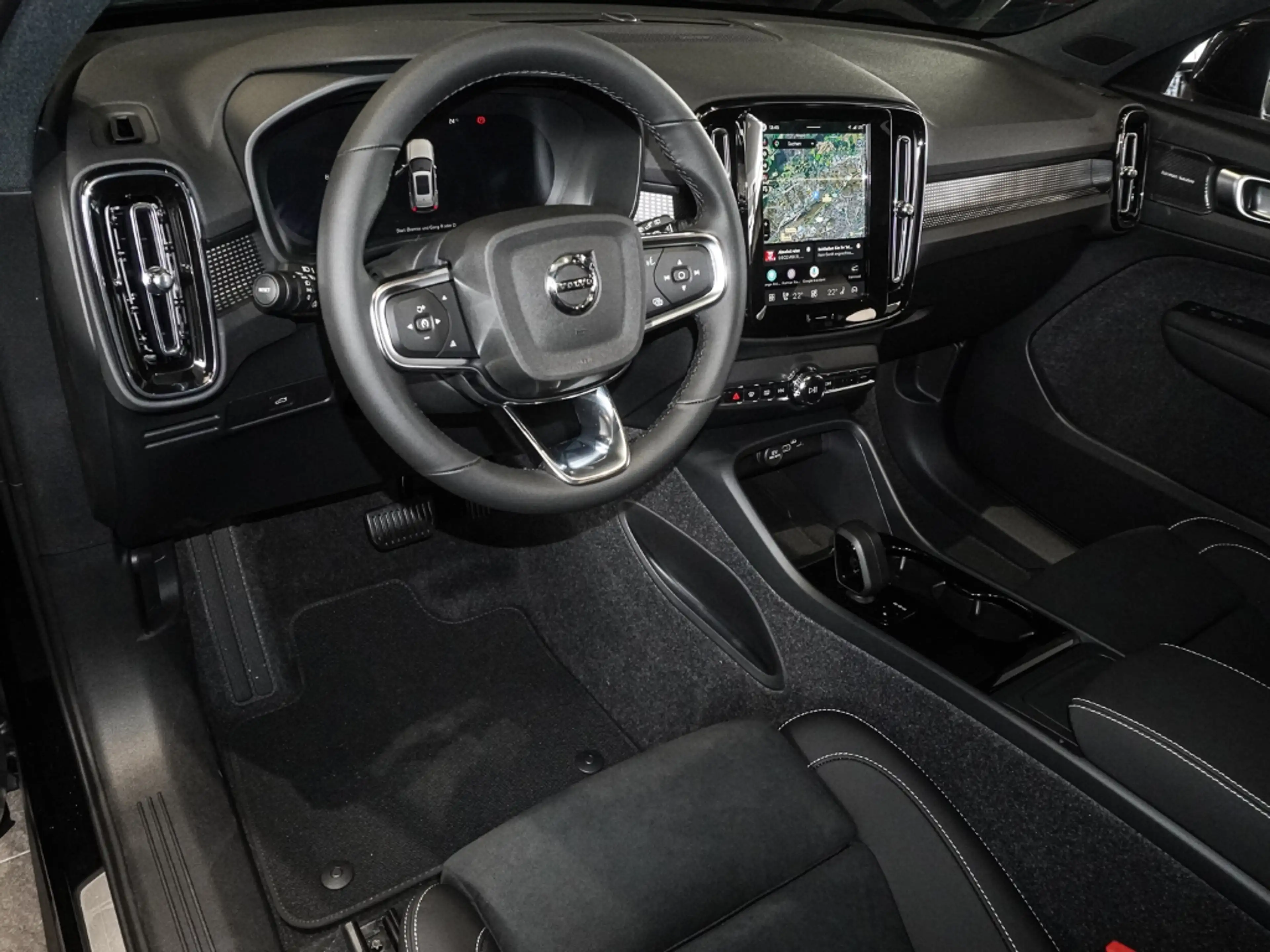 Volvo EX40 Single Motor Extended Range RWD Ultra Black Editio — photo 6
