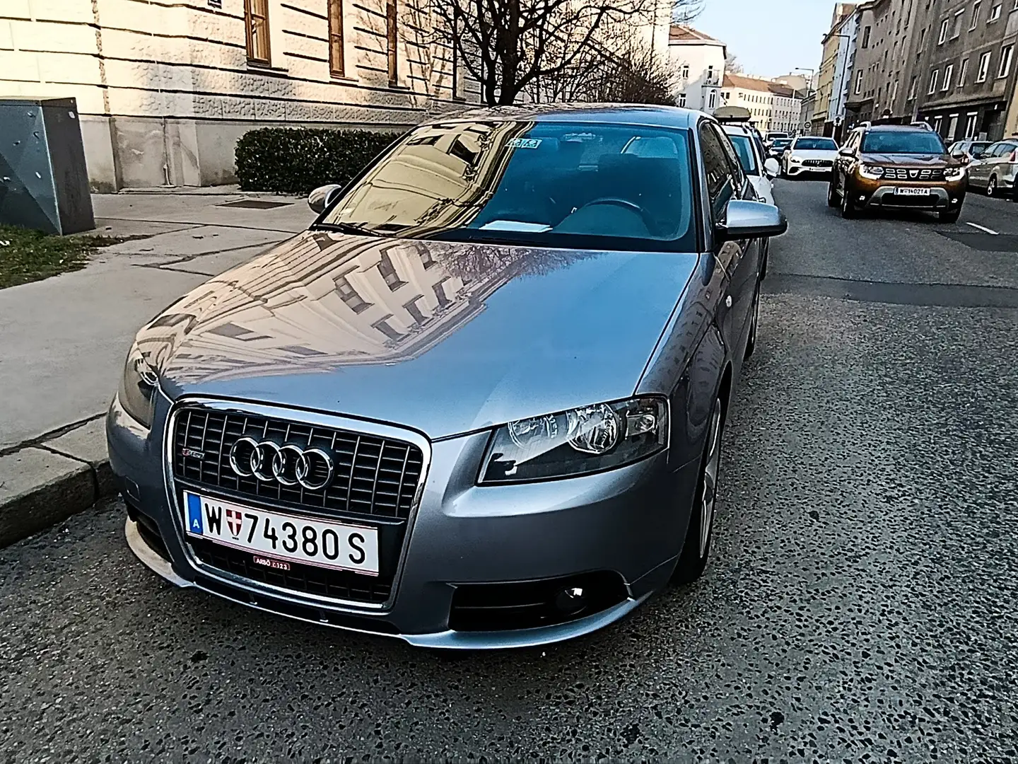Audi A3 1.6 FSI S Line Sportpaket plus - 1